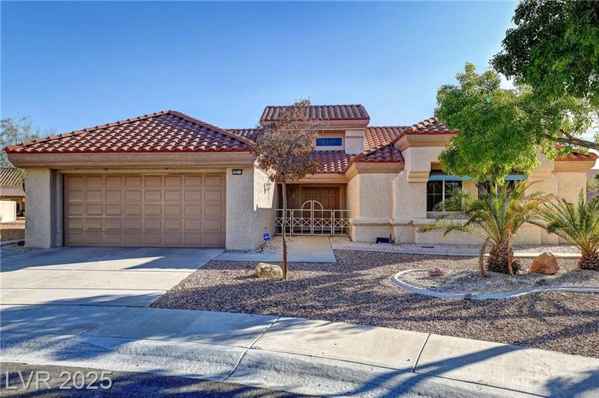 Property Slideshow image 2 of 58 | 2813 brianwood ct, Las Vegas, NV, 89134