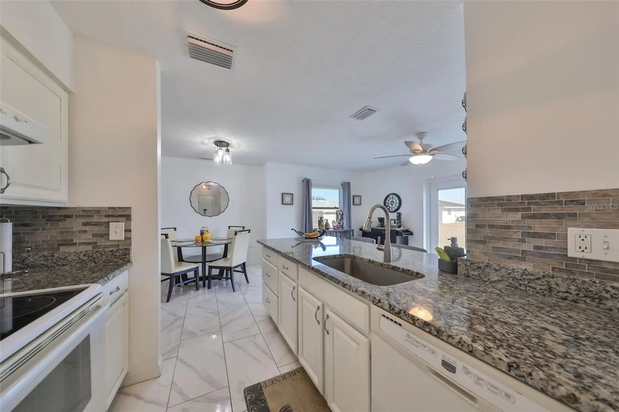 Property Slideshow image 6 of 21 | 703 rutgers pl, Sun City Center, FL, 33573