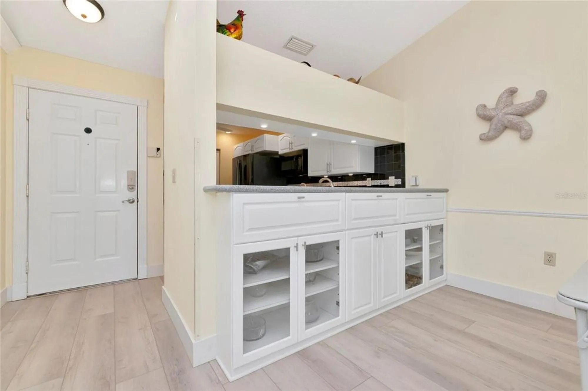 Property Slideshow image 8 of 63 | 515 woodstork cir, Bradenton, FL, 34209