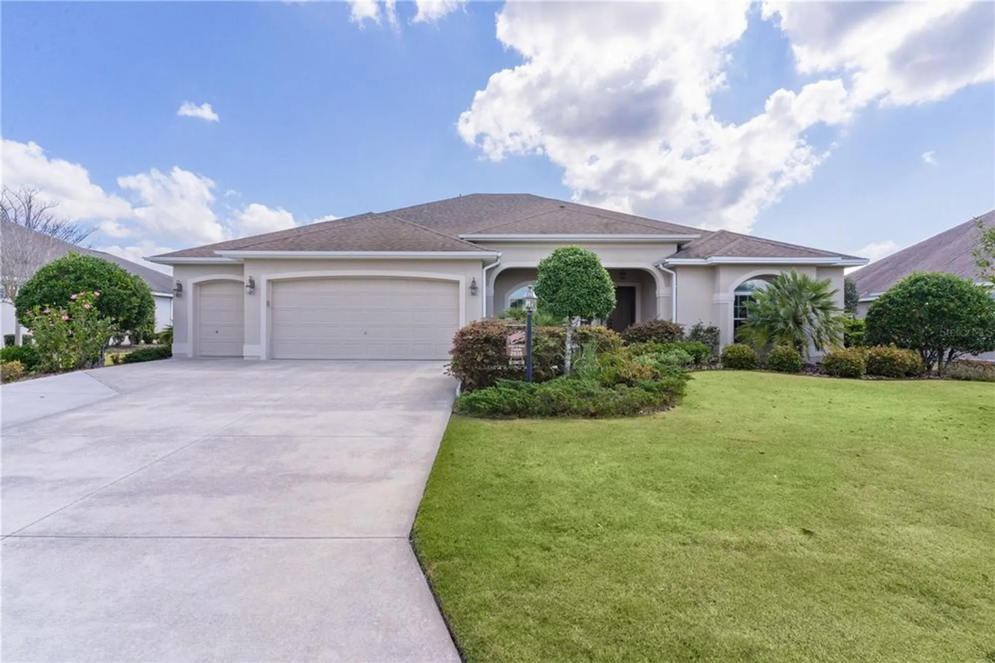 Property Slideshow image 5 of 51 | 2935 cedar grove loop, The Villages, FL, 32163