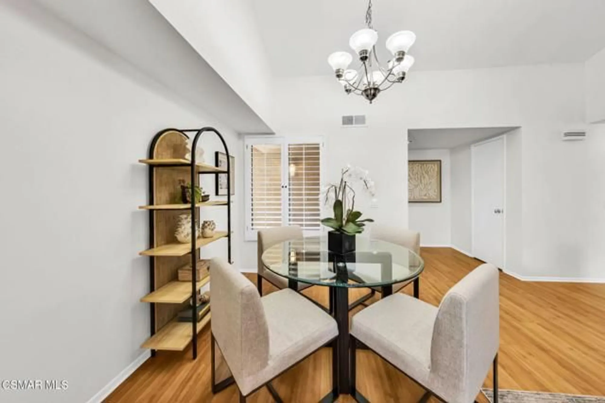 Property Slideshow image 7 of 54 | 769 birchpark cir 203, Thousand Oaks, CA, 91360