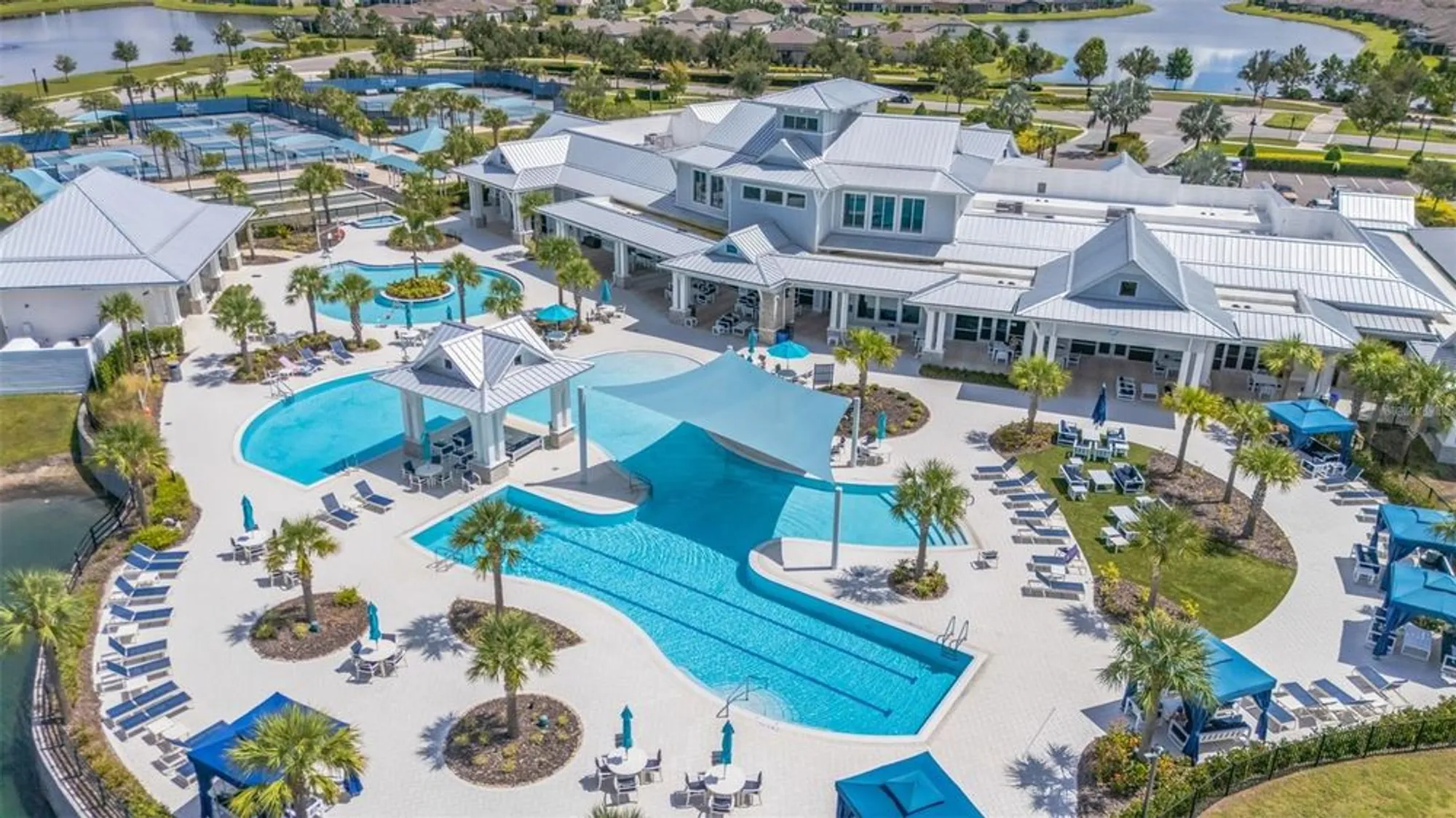 Property Slideshow image 47 of 70 | 19494 sea glass cir, Land O Lakes, FL, 34638