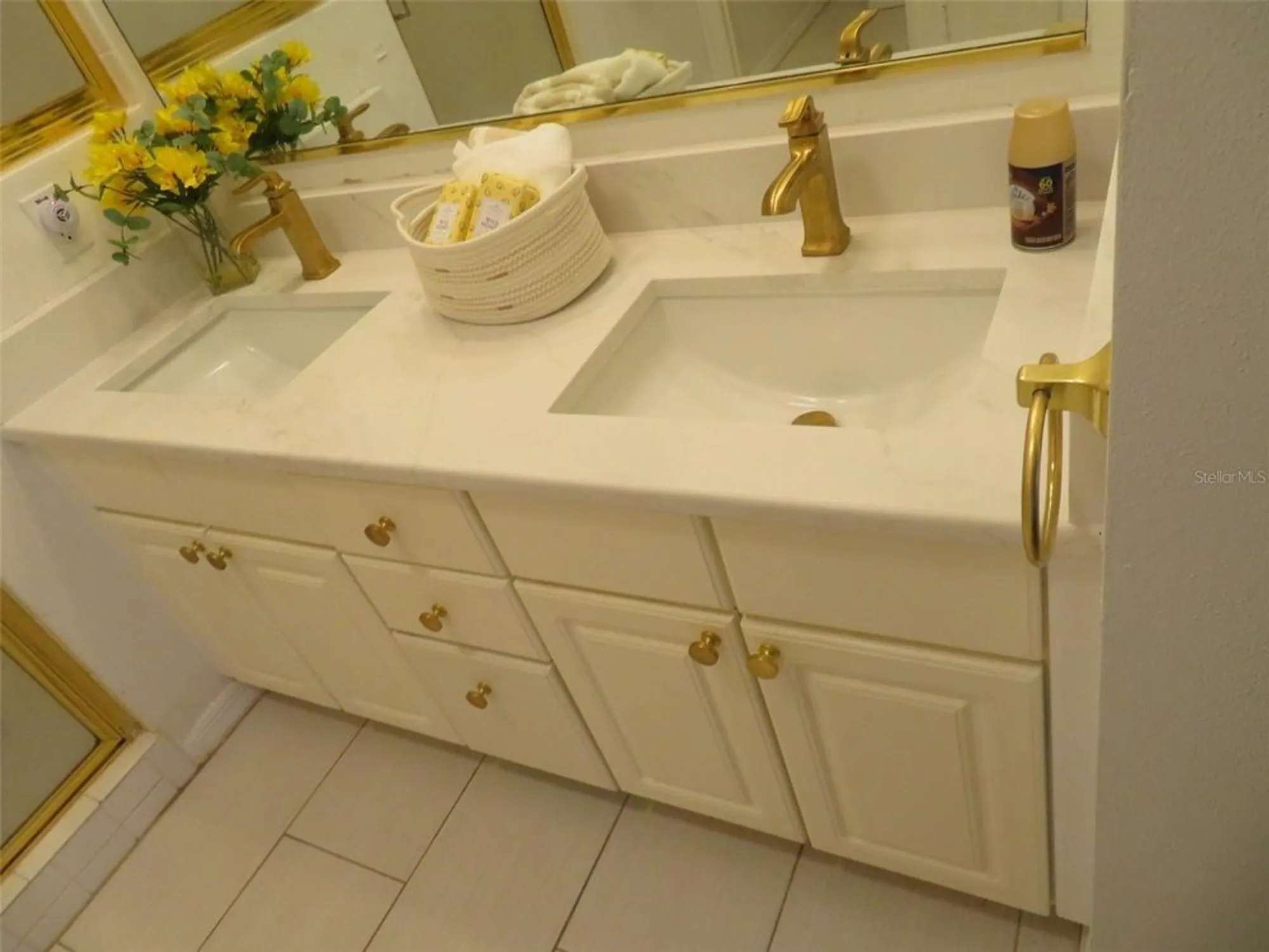 Property Slideshow image 14 of 31 | 1305 santa maria ave, The Villages, FL, 32159