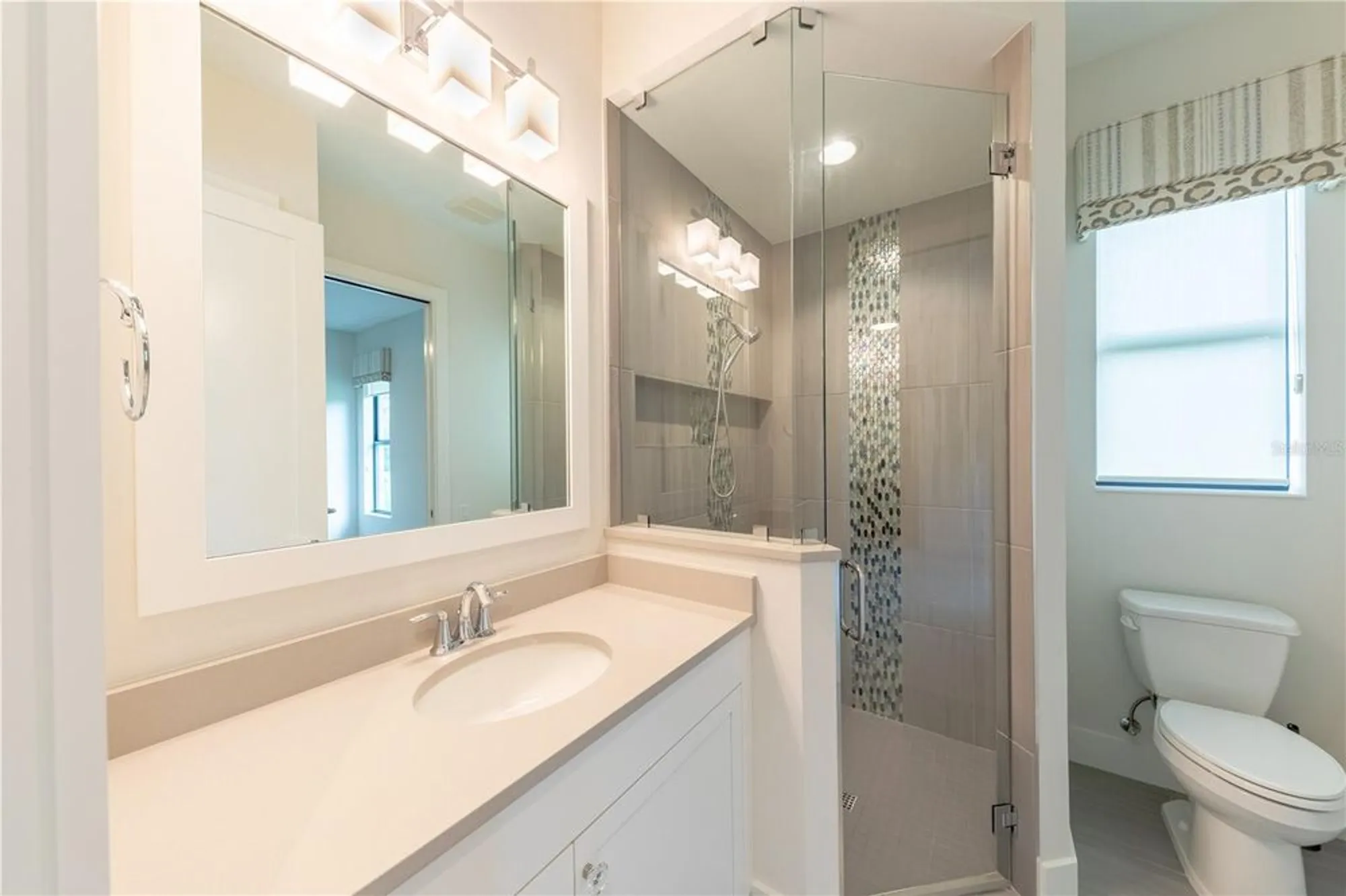 Property Slideshow image 37 of 63 | 5408 greenbrook dr, Sarasota, FL, 34238