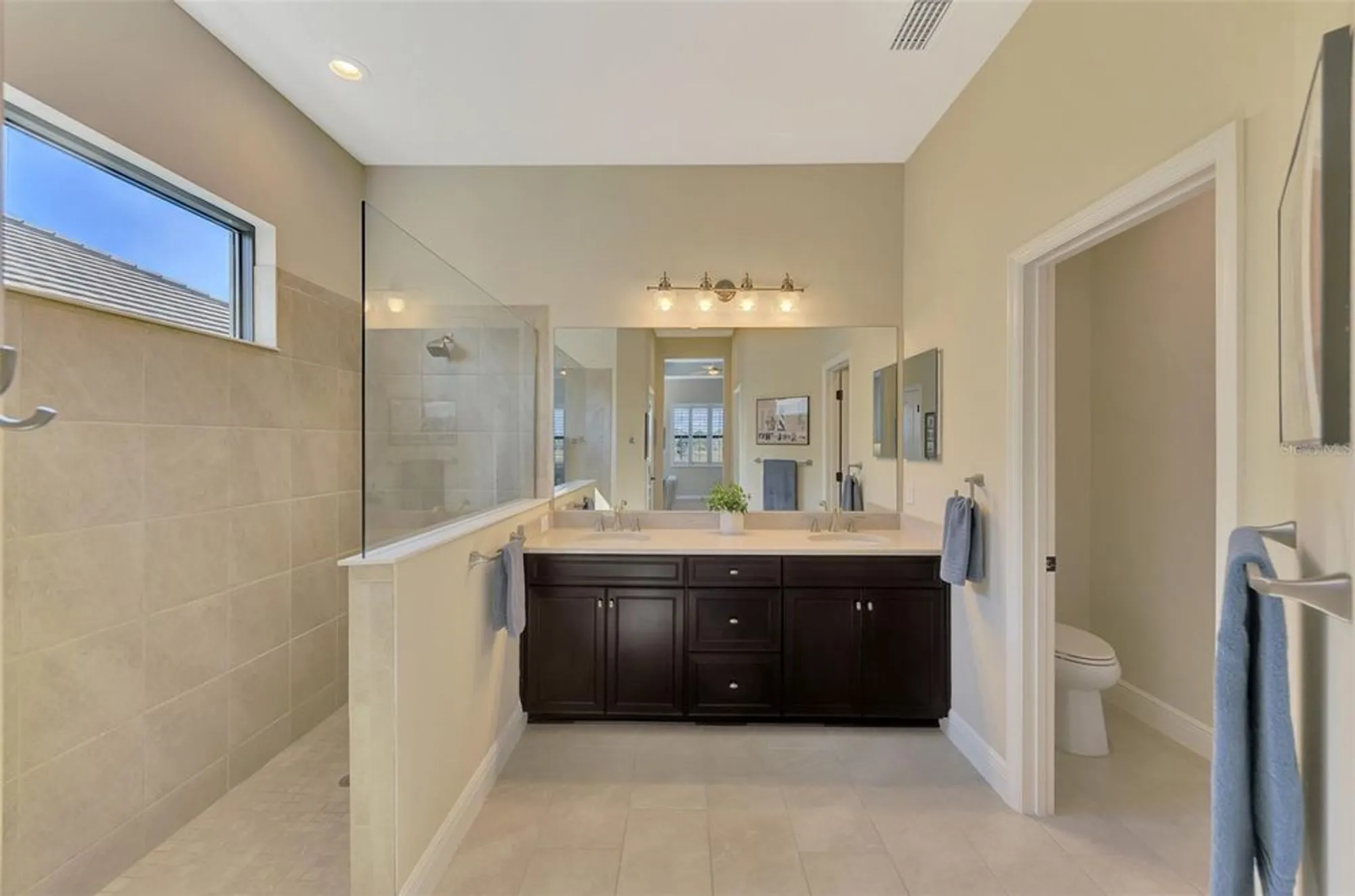 Property Slideshow image 32 of 76 | 26636 irwin dr, Englewood, FL, 34223