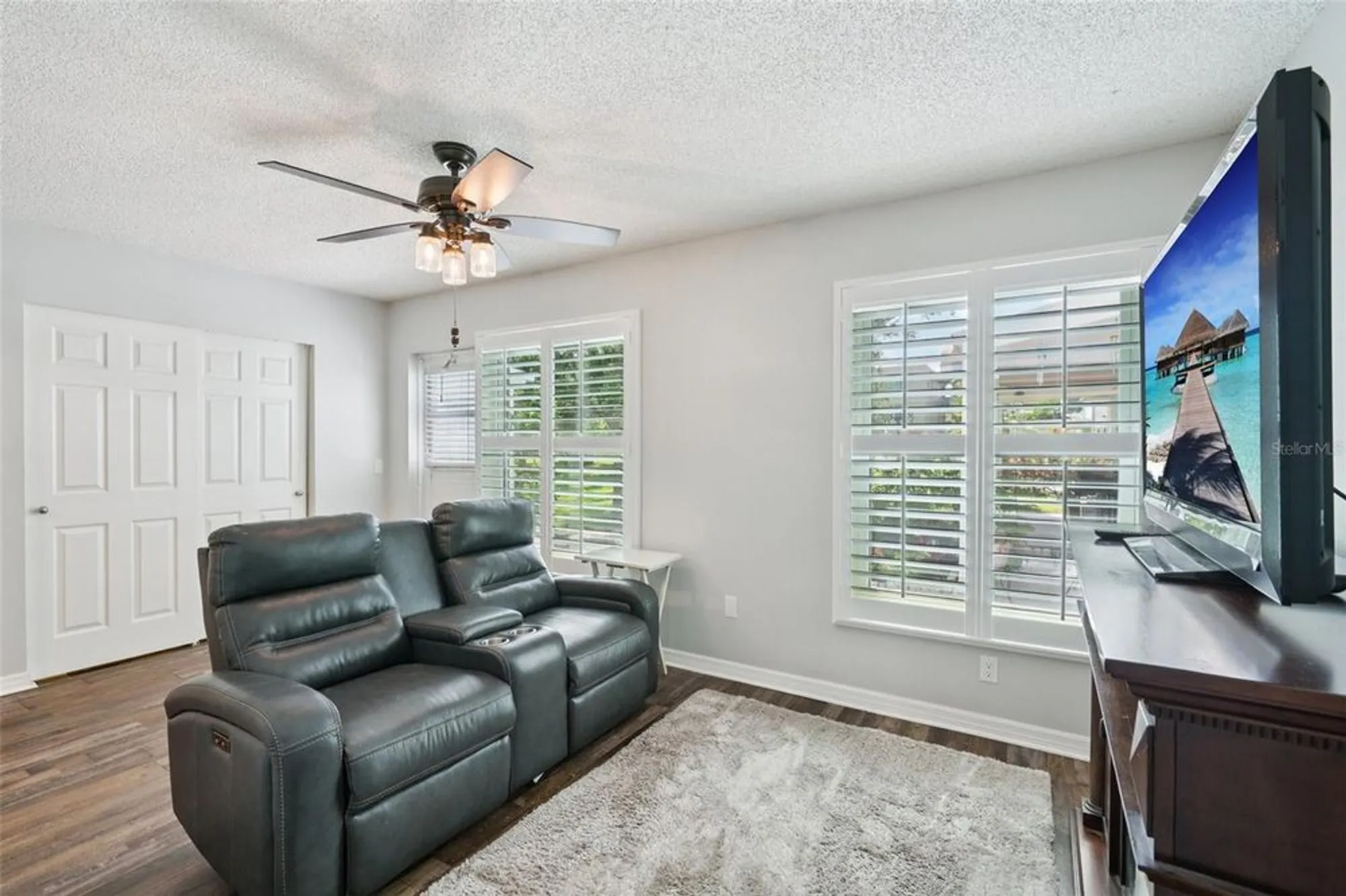 Property Slideshow image 12 of 46 | 2255 philippine dr 9, Clearwater, FL, 33763