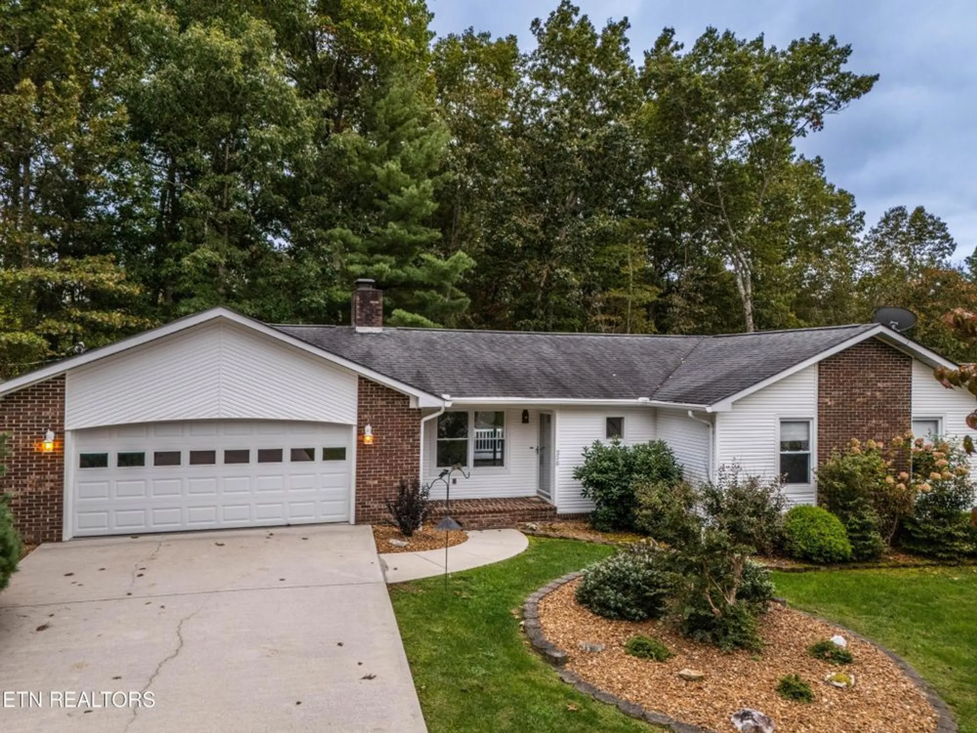 Property Slideshow image 1 of 29 | 238 lakeview dr, Crossville, TN, 38558