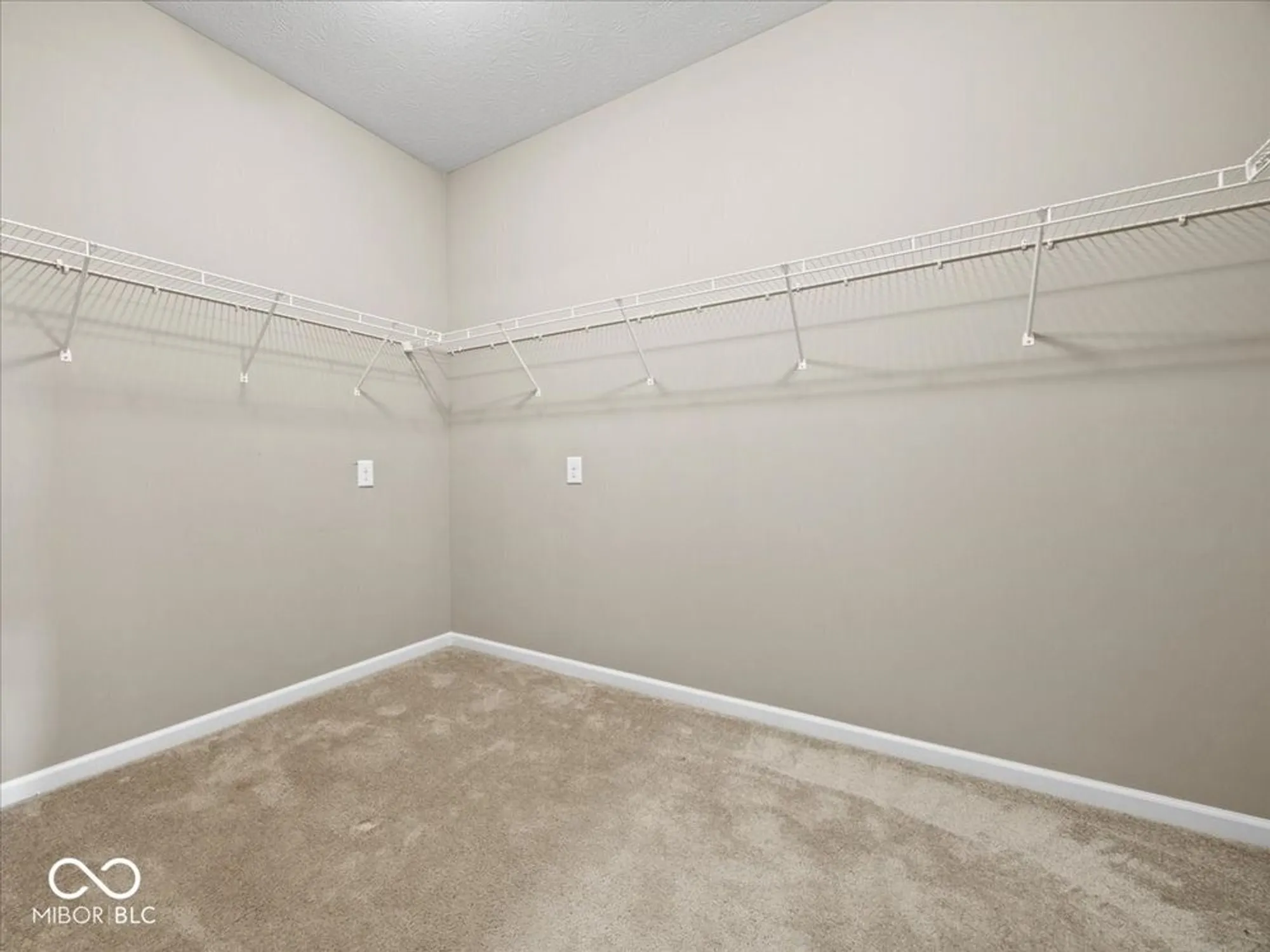 Property Slideshow image 26 of 38 | 8750 twain ln, Indianapolis, IN, 46239