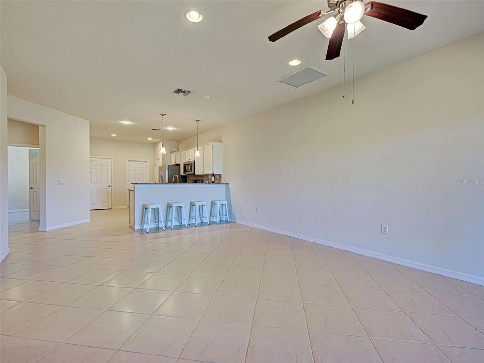 Property Slideshow image 23 of 91 | 19157 serafina st, Venice, FL, 34293