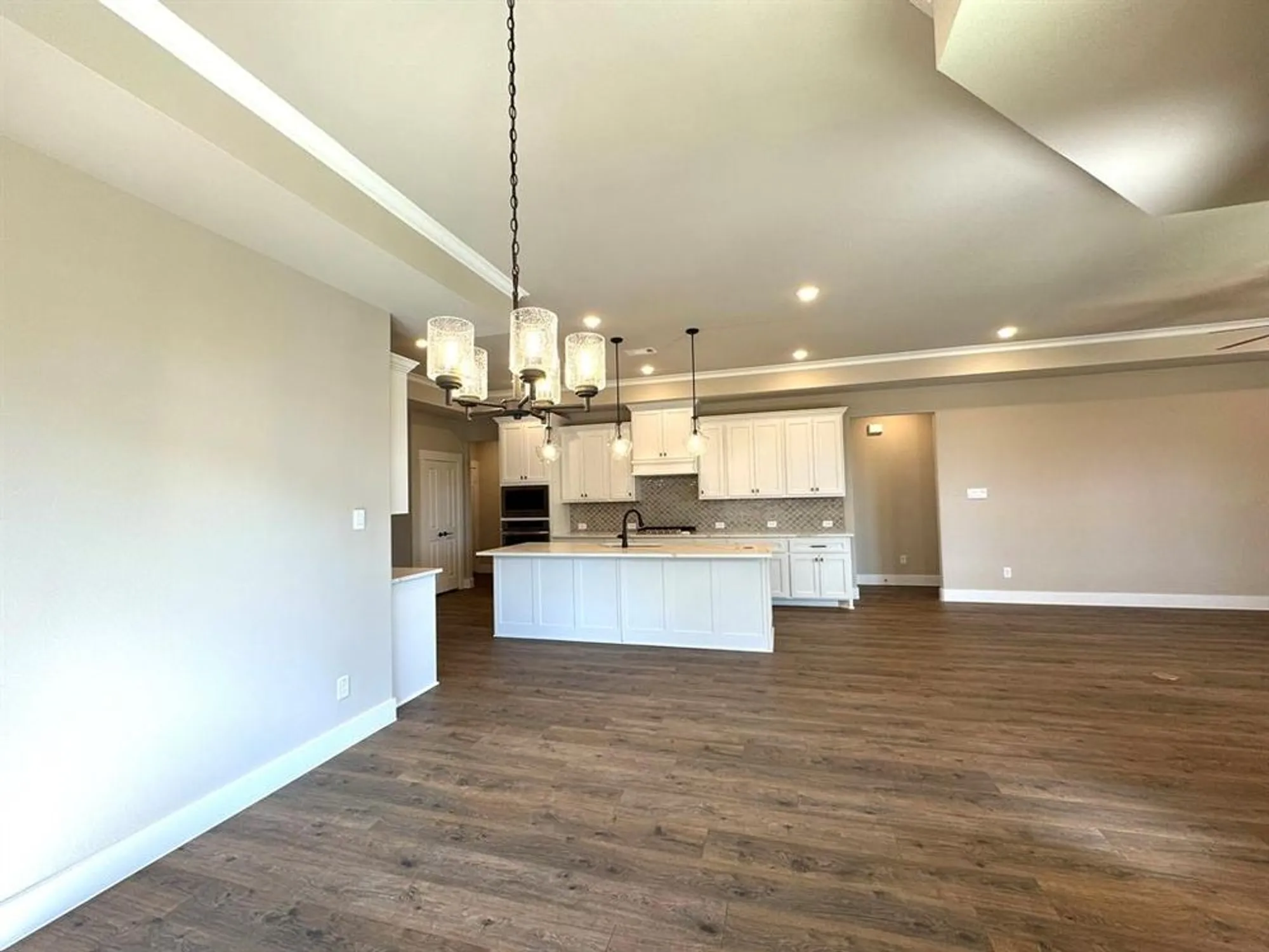 Property Slideshow image 9 of 28 | 5924 carmona trl, Fort Worth, TX, 76123