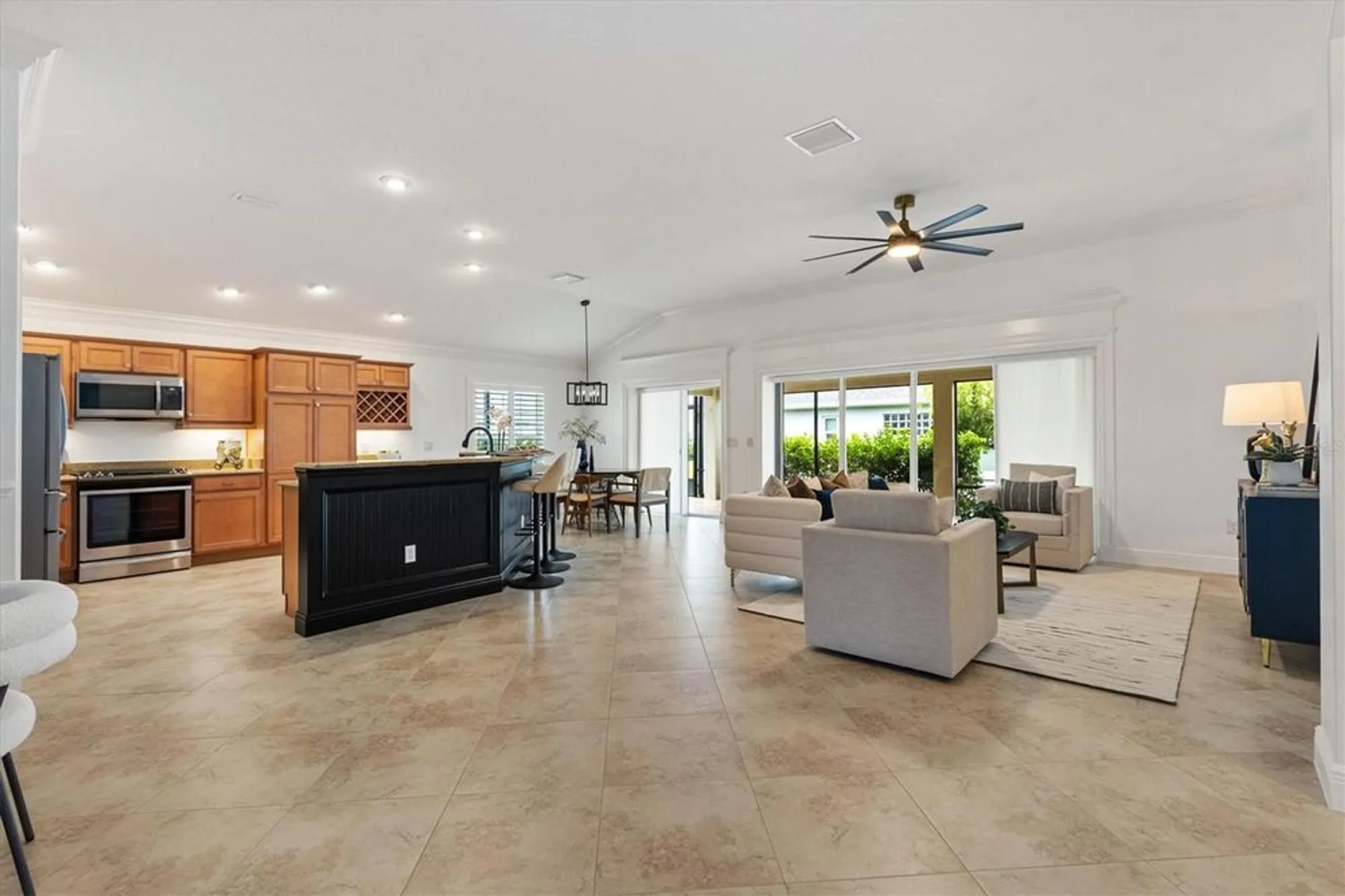 Property Slideshow image 6 of 33 | 5810 penney ln, The Villages, FL, 32163