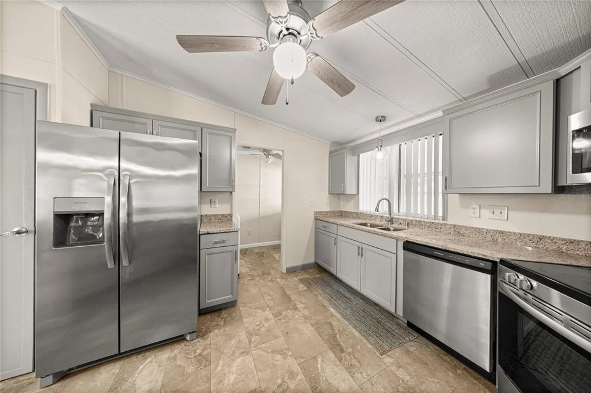 Property Slideshow image 12 of 31 | 712 devon dr, Lady Lake, FL, 32159