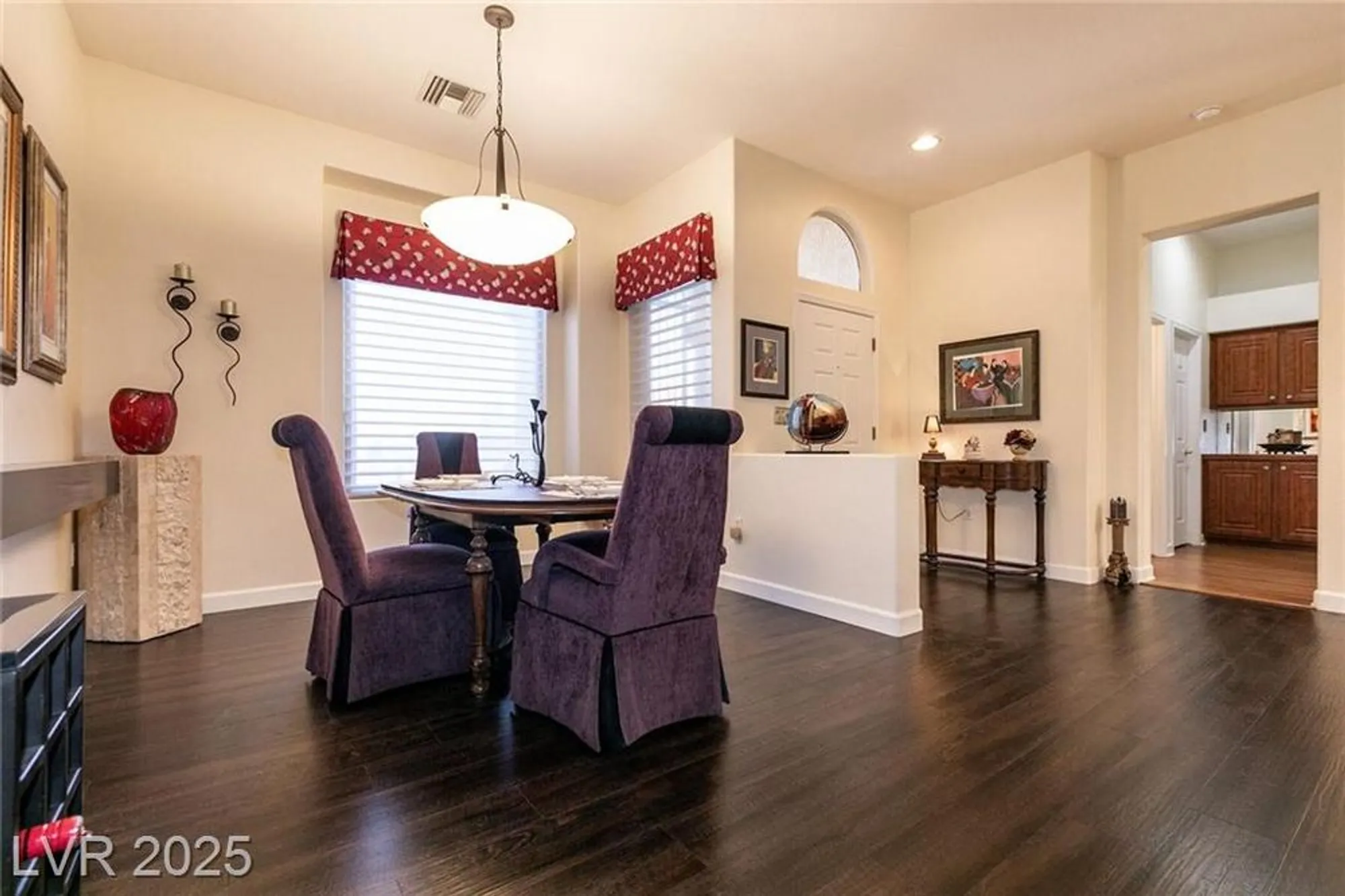 Property Slideshow image 5 of 46 | 1901 capestone st, Las Vegas, NV, 89134
