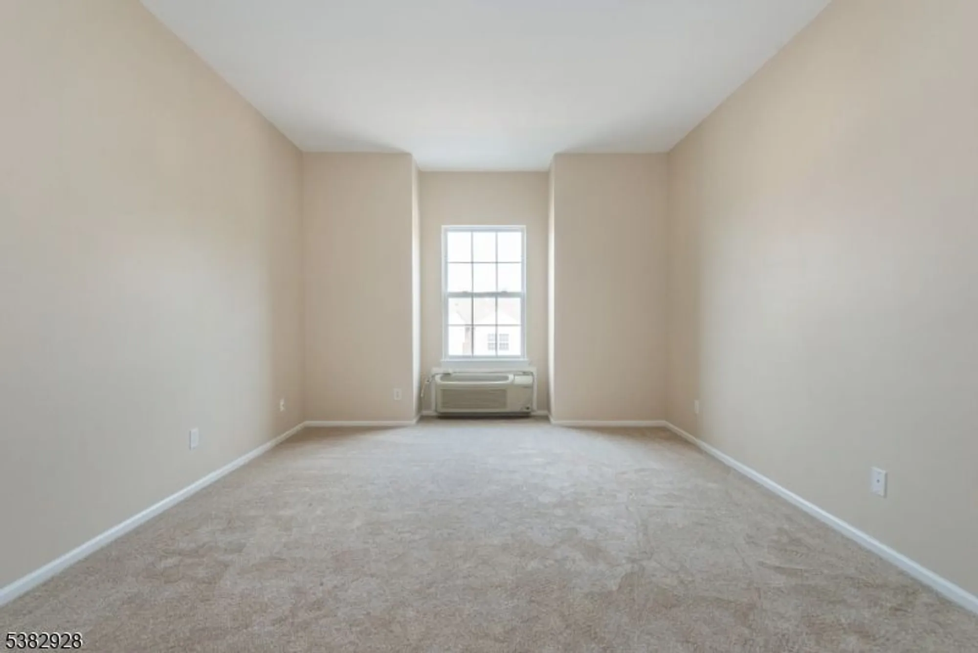 Property Slideshow image 12 of 31 | 9302 richmond rd # 302, West Milford, NJ, 07480