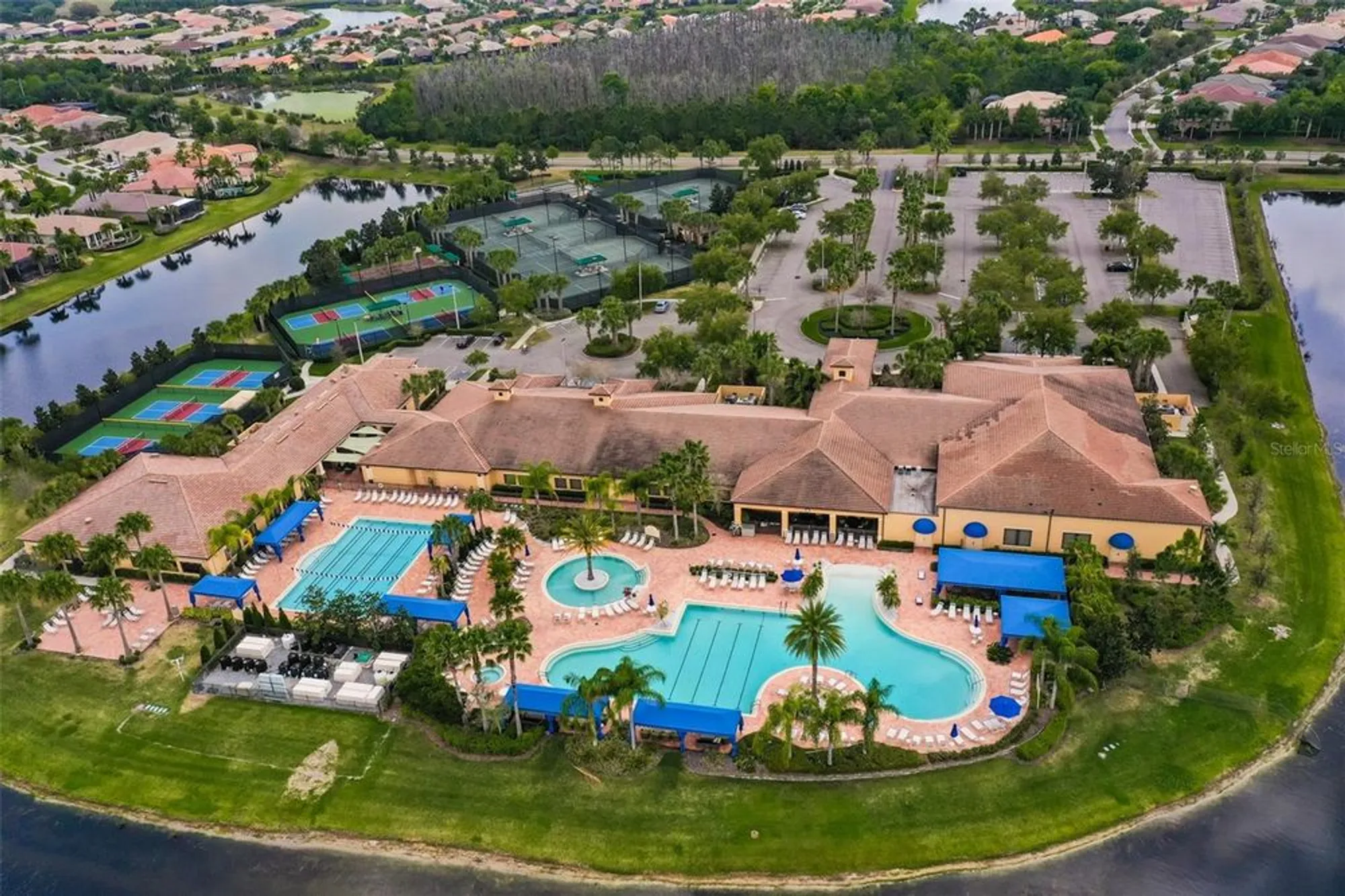 Property Slideshow image 56 of 67 | 15948 cobble mill dr, Wimauma, FL, 33598