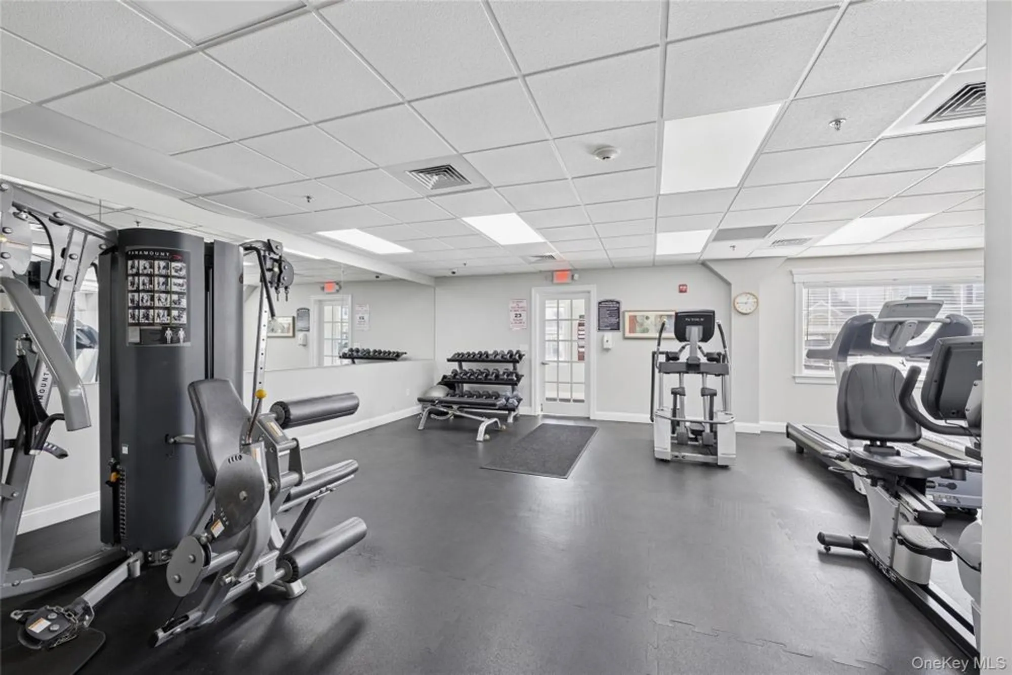 Property Slideshow image 31 of 39 | 1228 willow ln, Valley Stream, NY, 11580