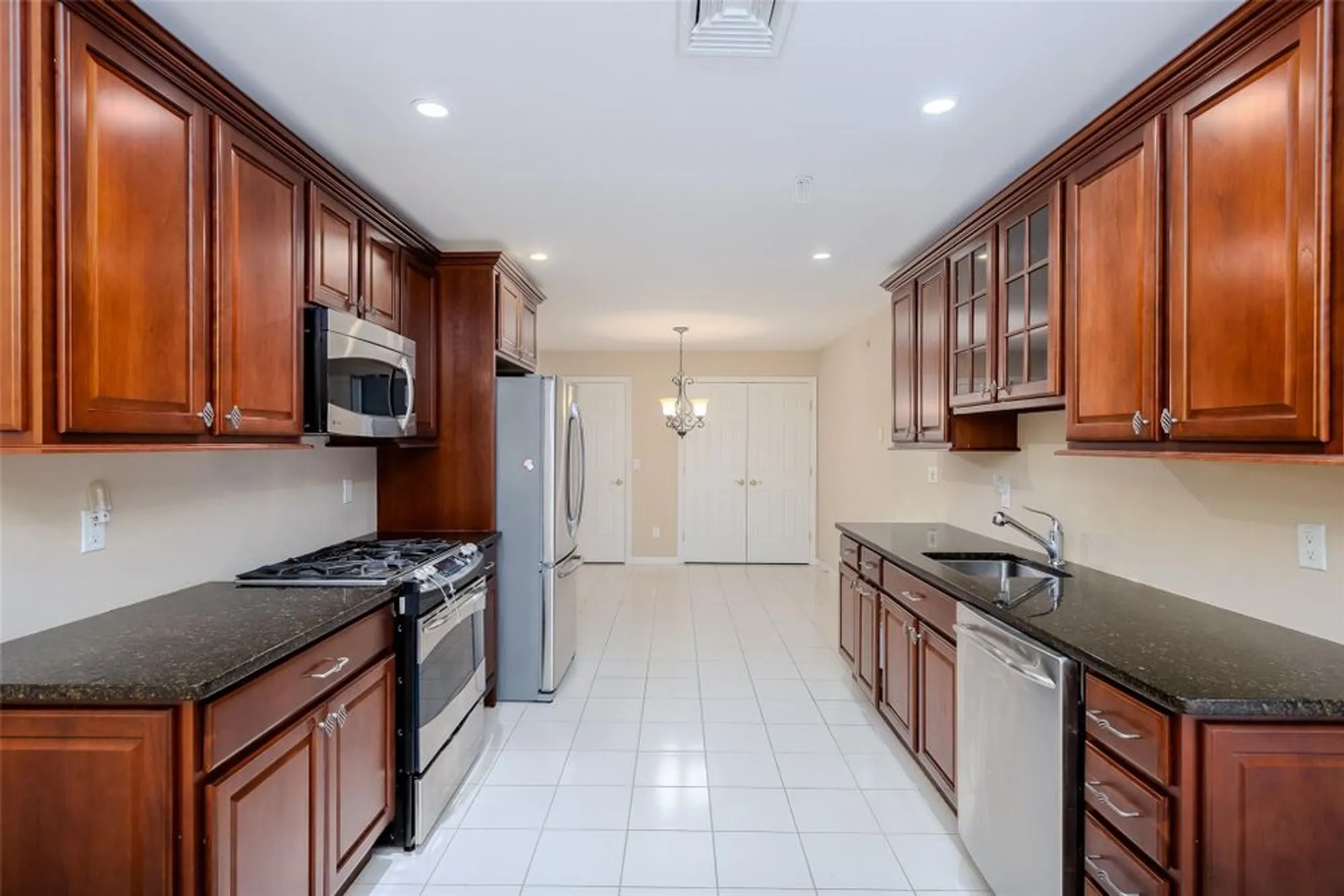 Property Slideshow image 11 of 37 | 166 ira rd, Mount Sinai, NY, 11766