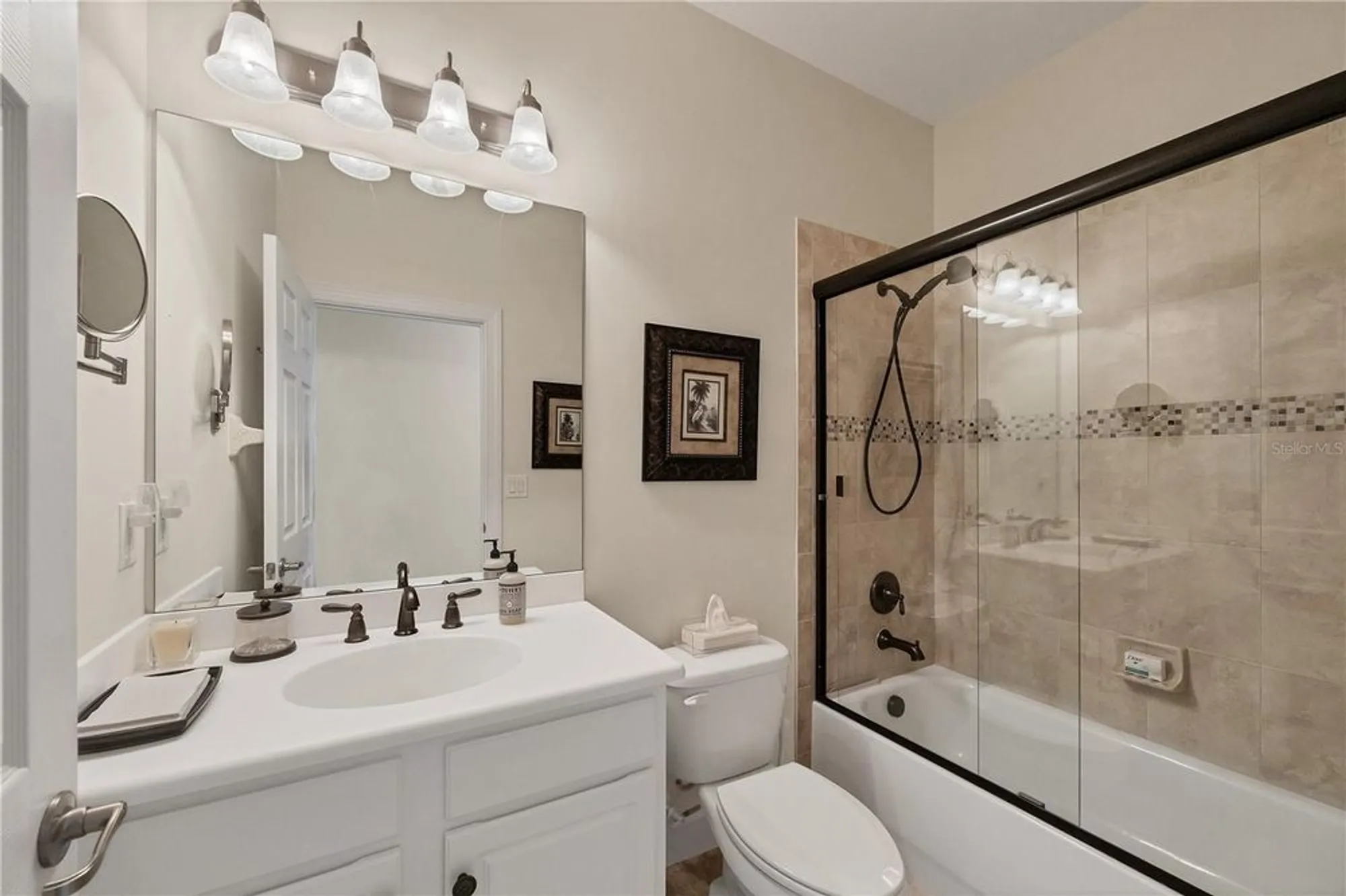 Property Slideshow image 21 of 44 | 4746 club dr # 202, Port Charlotte, FL, 33953