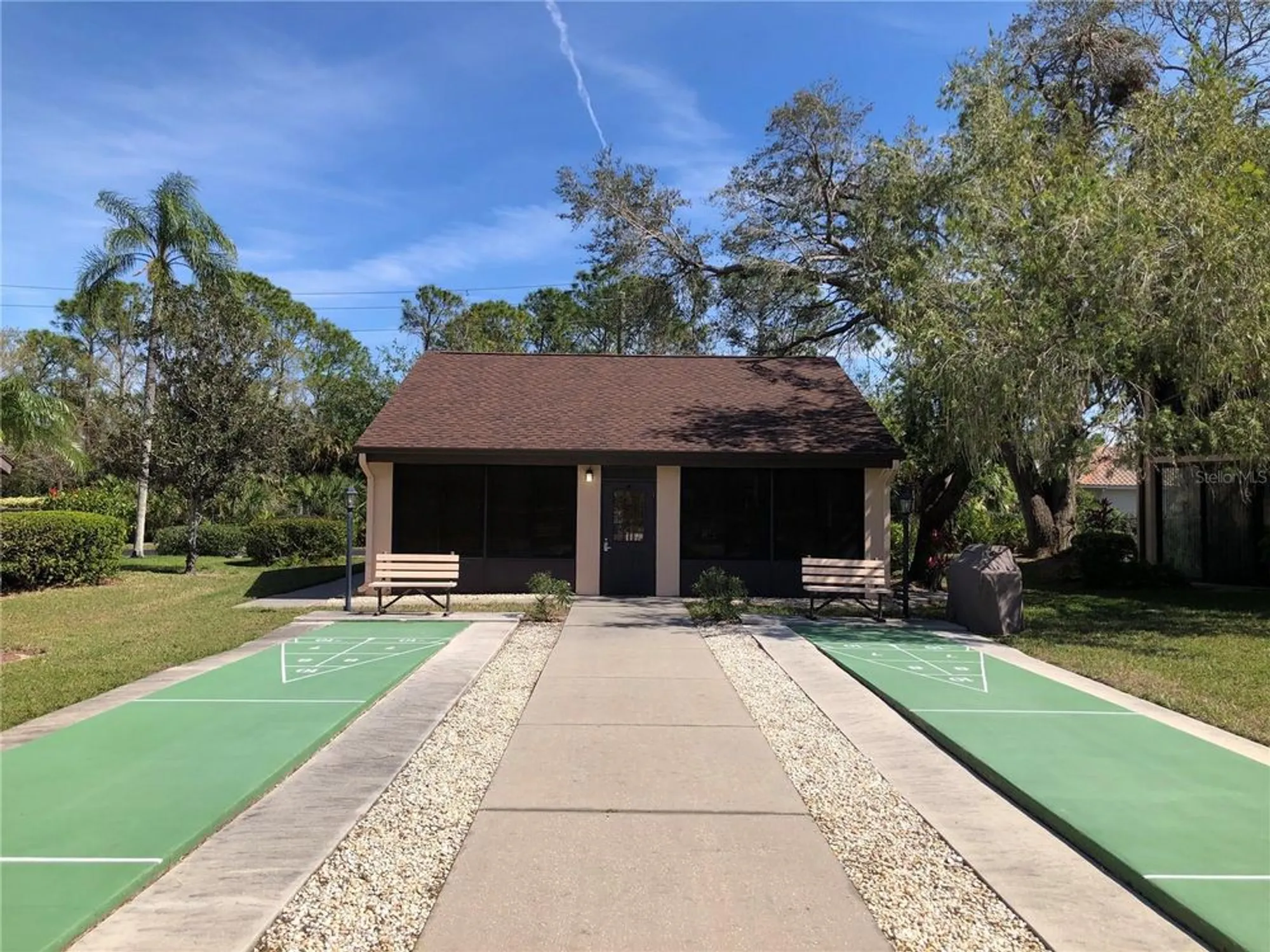 Property Slideshow image 4 of 23 | 6211 timber lake dr b4, Sarasota, FL, 34243