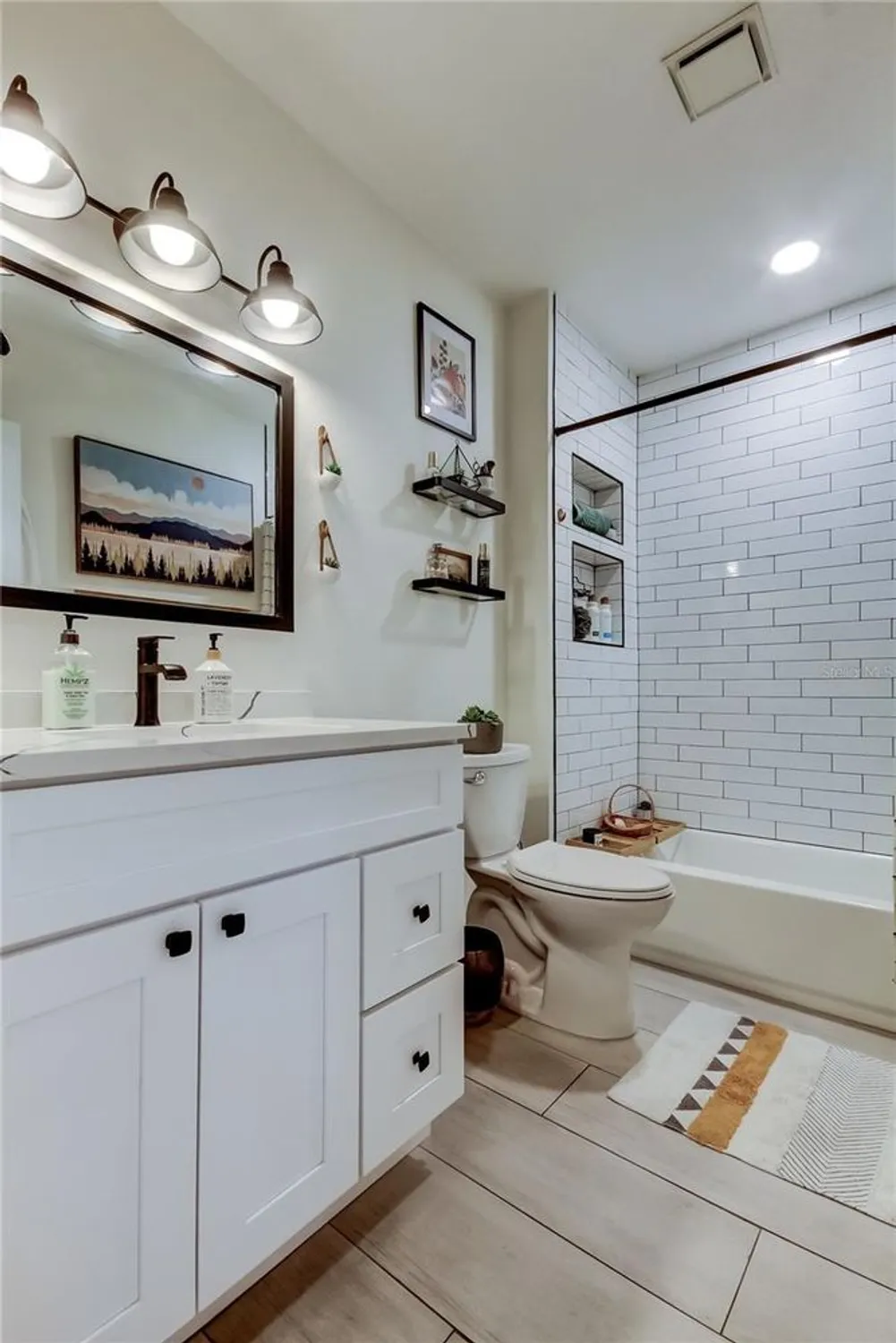 Property Slideshow image 24 of 66 | 2170 americus blvd 64, Clearwater, FL, 33763