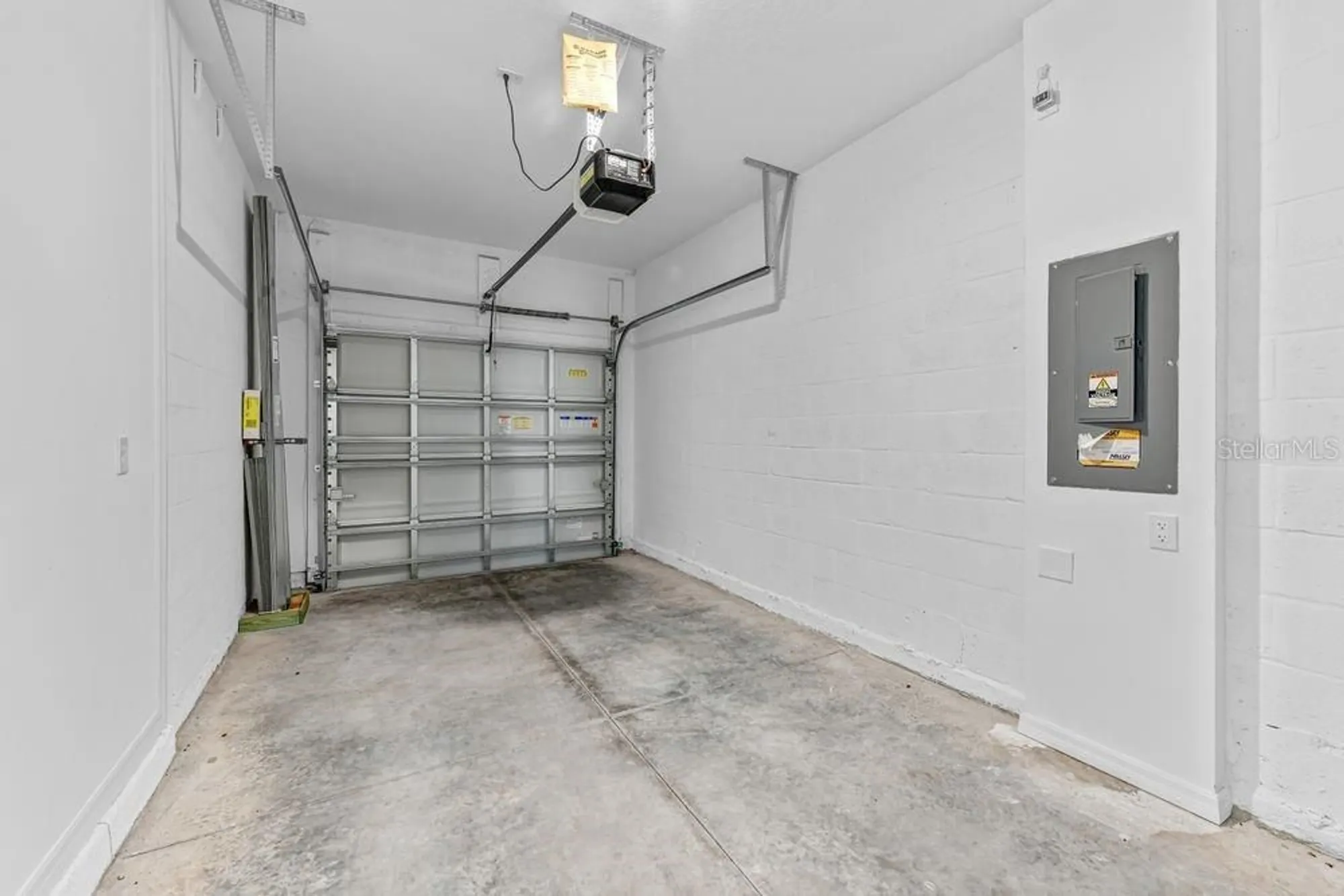 Property Slideshow image 31 of 45 | 15160 cuzcorro ct, Nokomis, FL, 34275