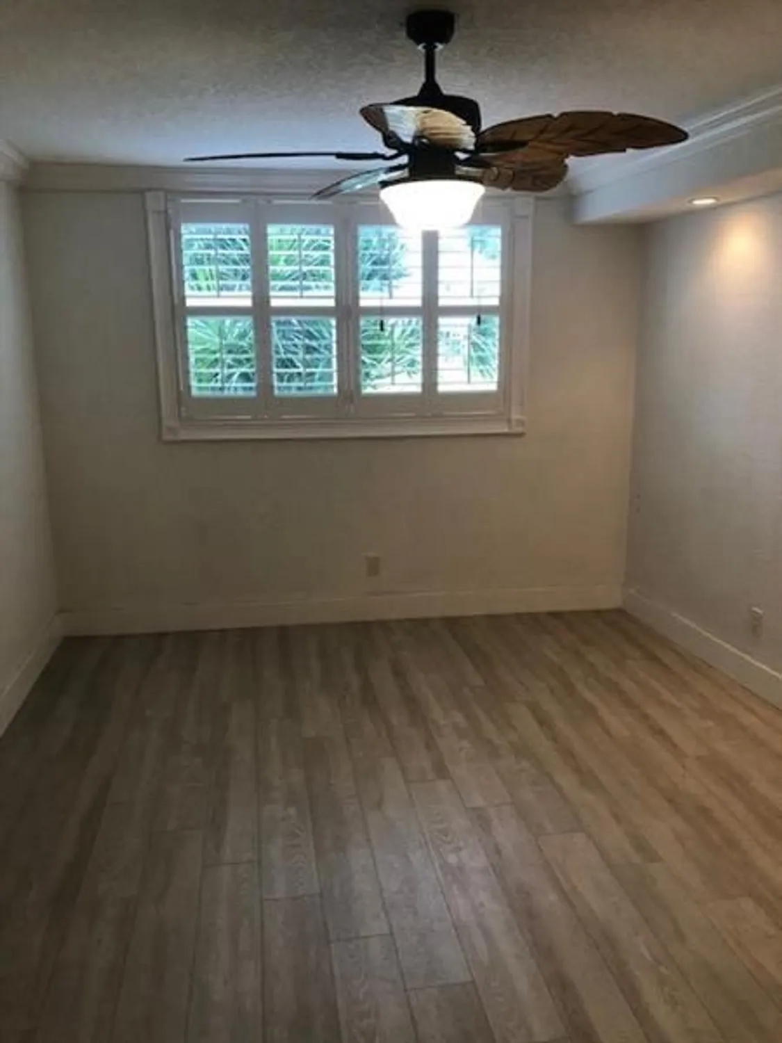 Property Slideshow image 16 of 32 | 2731 ne 14th street cswy 103, Pompano Beach, FL, 33062