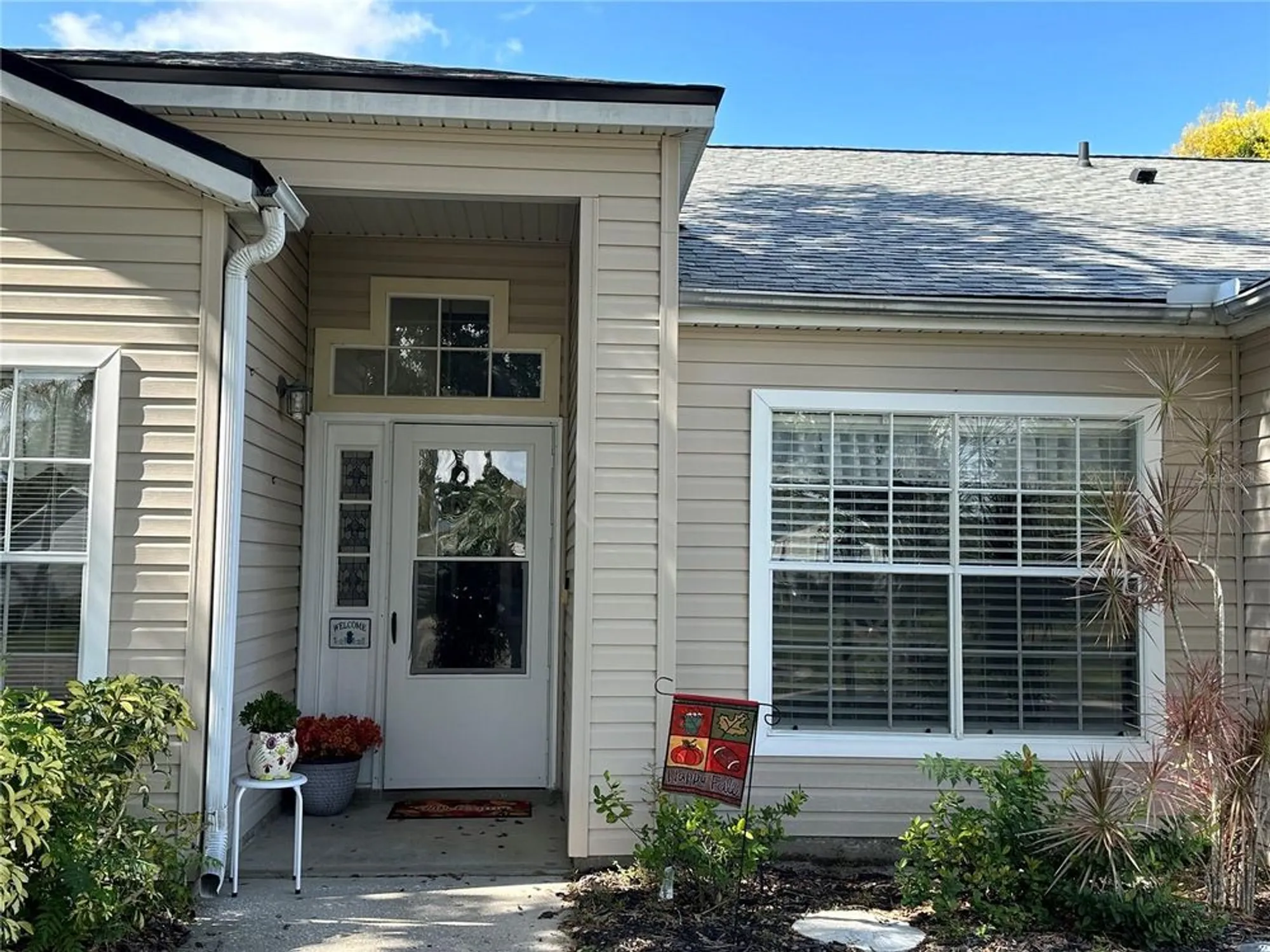 Property Slideshow image 3 of 31 | 25313 jasmine ct, Leesburg, FL, 34748