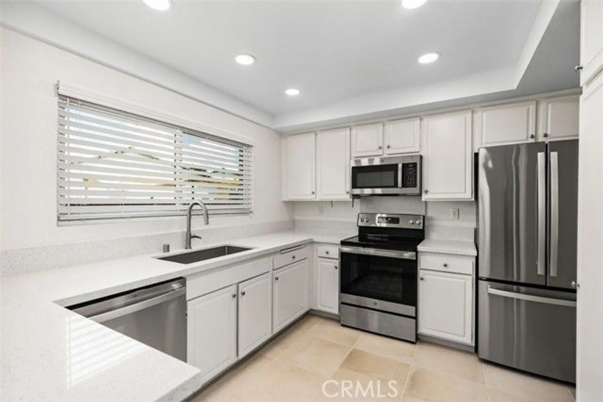 Property Slideshow image 19 of 45 | 3346 bahia blanca e unit e a, Laguna Woods, CA, 92637
