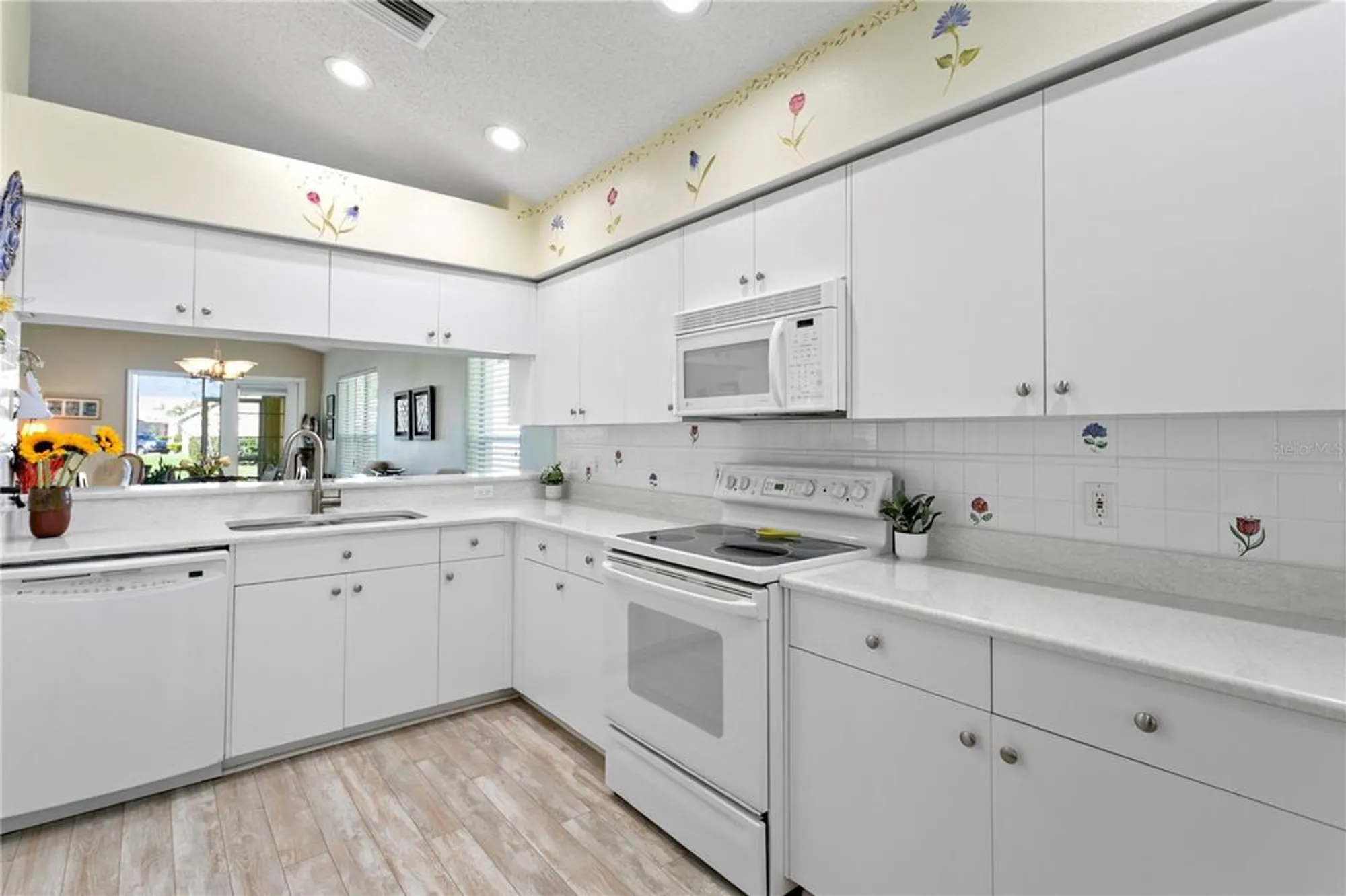 Property Slideshow image 17 of 66 | 1249 winding willow dr, Trinity, FL, 34655