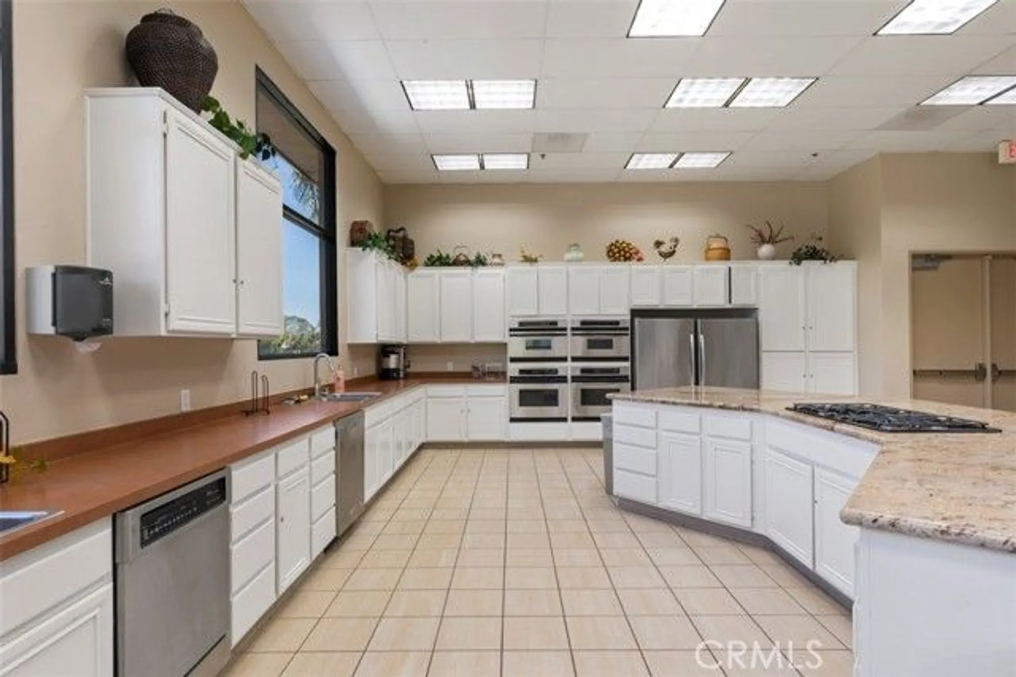 Property Slideshow image 38 of 50 | 29438 bentcreek ct, Menifee, CA, 92584