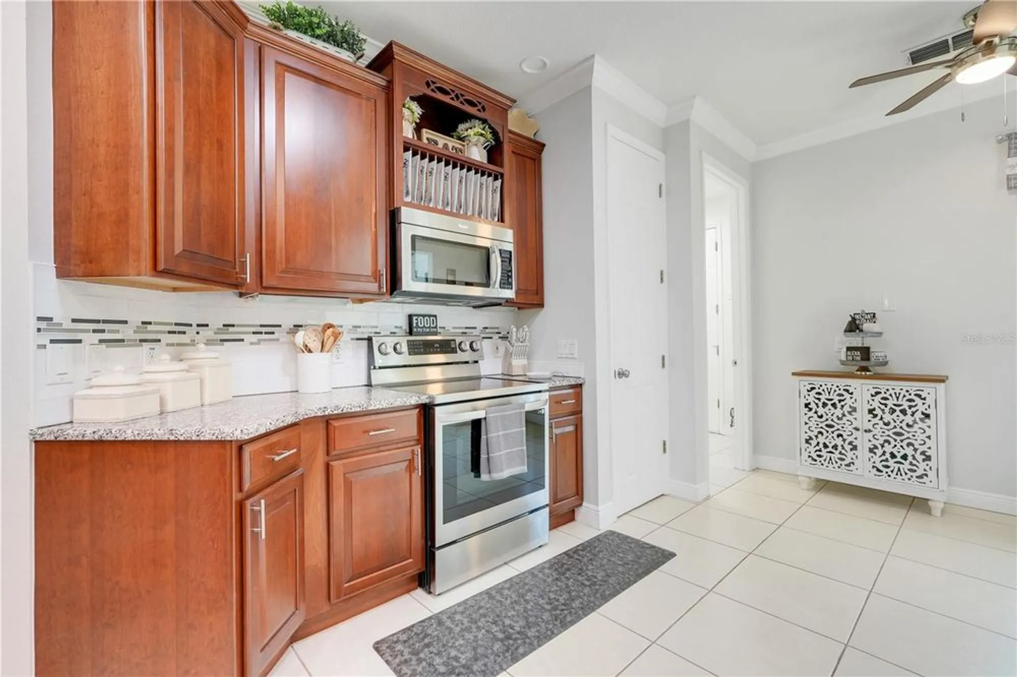 Property Slideshow image 20 of 47 | 217 lake cassidy dr, Kissimmee, FL, 34759