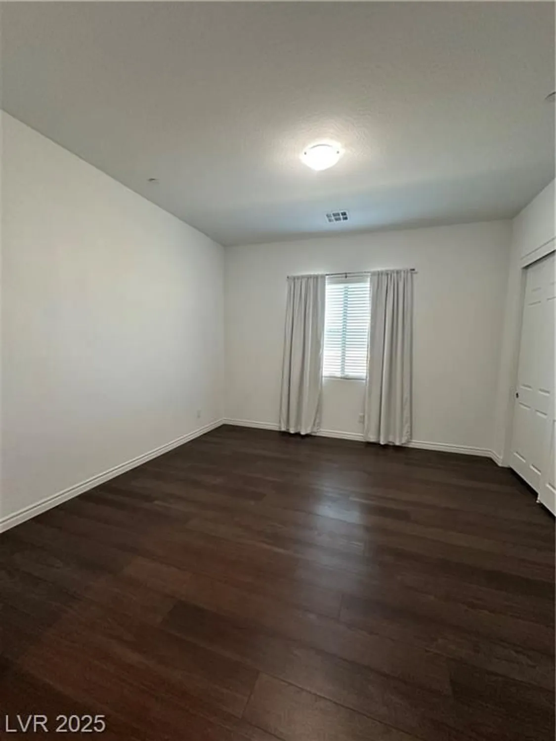 Property Slideshow image 14 of 32 | 461 arches park ave, Henderson, NV, 89011