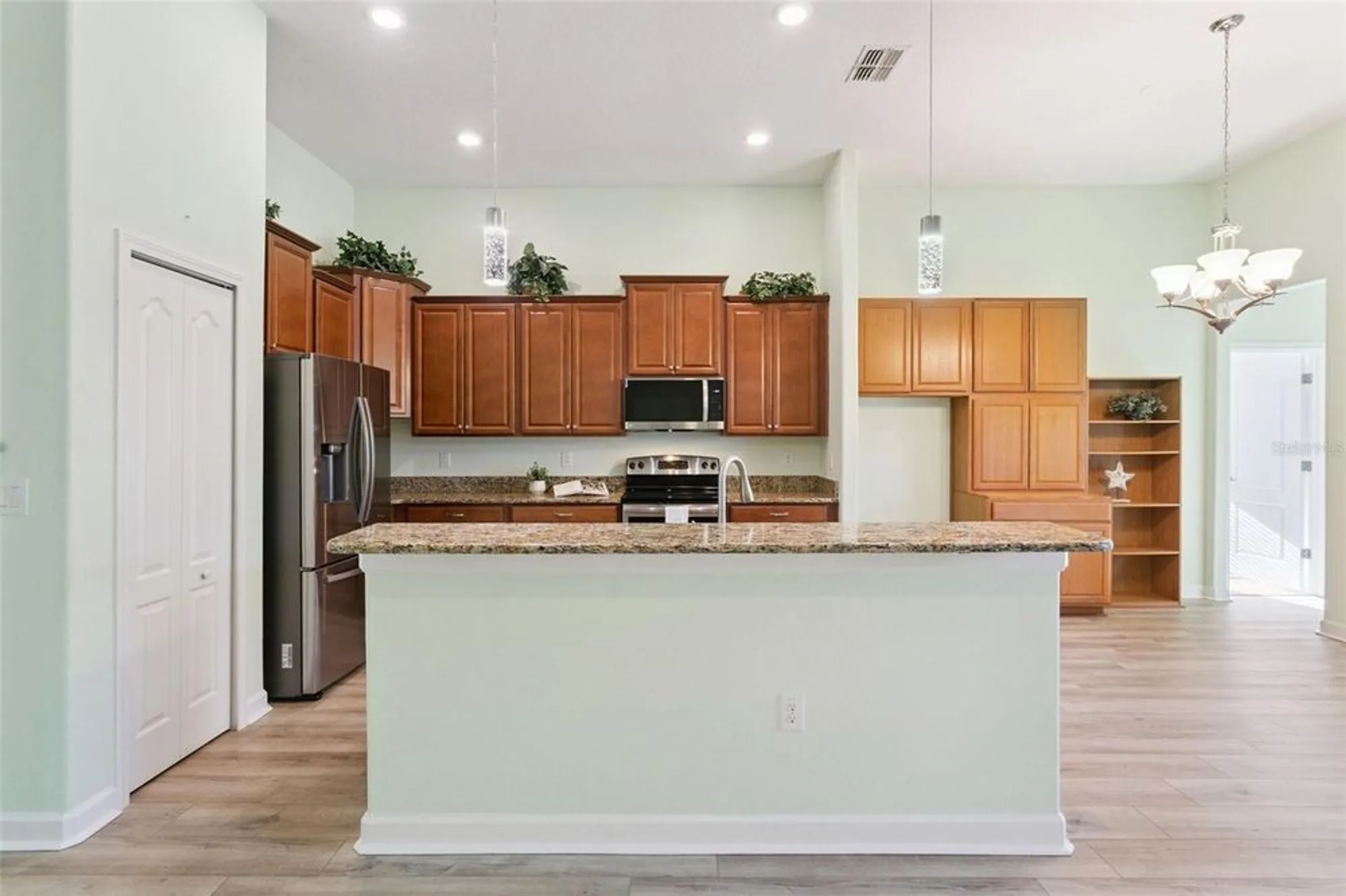 Property Slideshow image 9 of 53 | 3686 plymouth dr, Winter Haven, FL, 33884