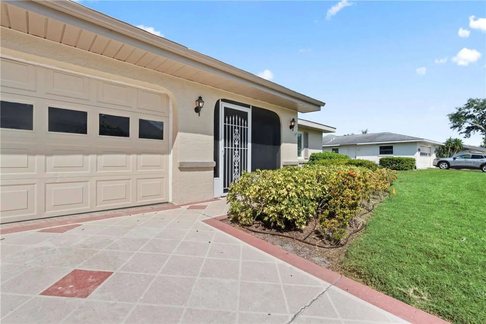 Property Slideshow image 48 of 55 | 2329 lancaster dr, Sun City Center, FL, 33573