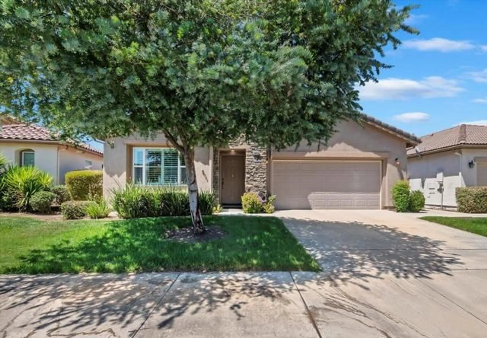 Property Slideshow image 6 of 37 | 28026 crystal spring dr, Menifee, CA, 92584