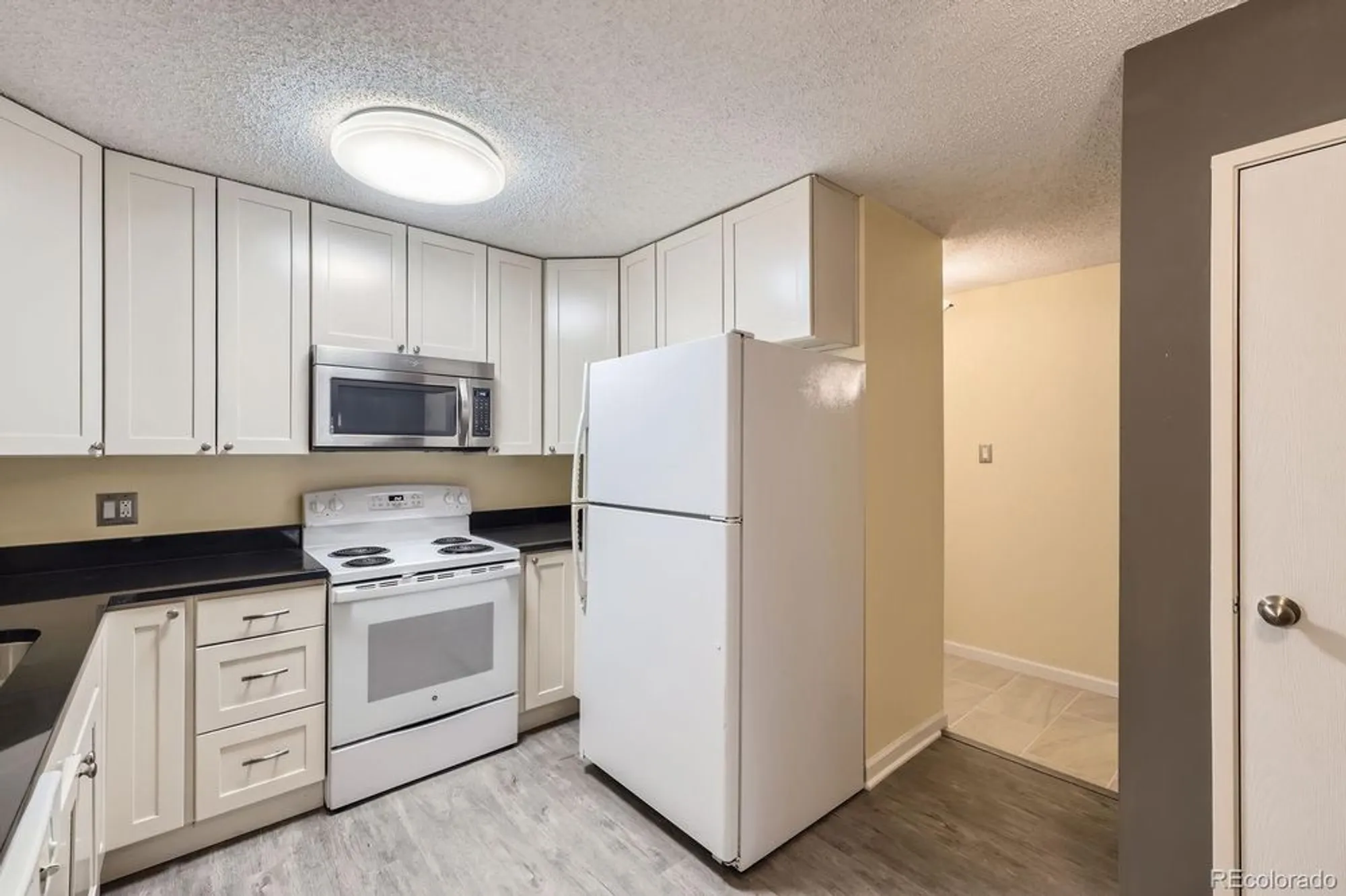 Property Slideshow image 11 of 17 | 3124 s wheeling way apt 102, Aurora, CO, 80014