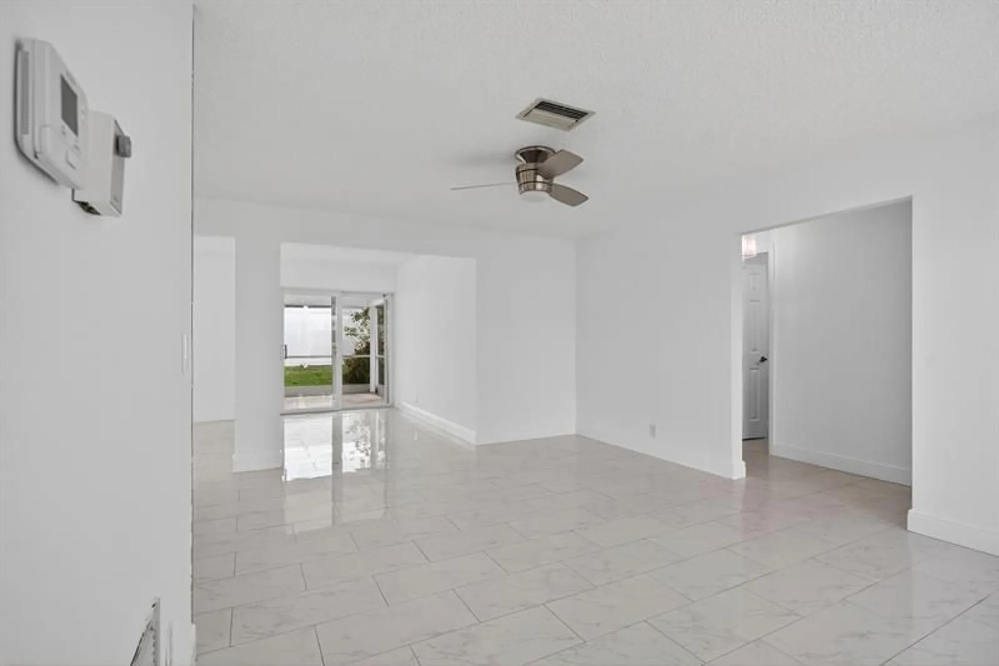 Property Slideshow image 13 of 34 | 2930 nw 1st ave, Pompano Beach, FL, 33064