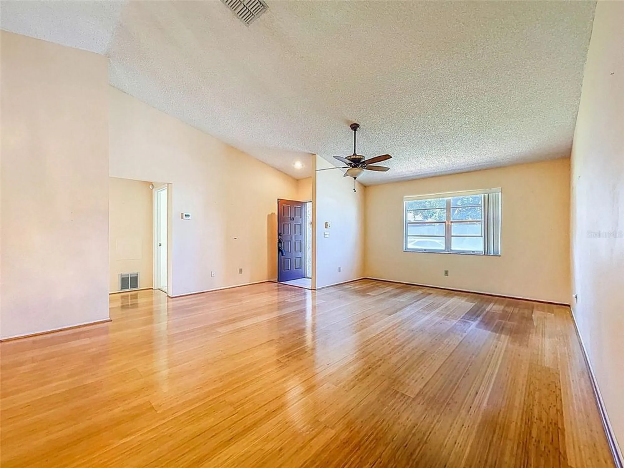 Property Slideshow image 8 of 51 | 1637 caledonia dr, Palm Harbor, FL, 34684