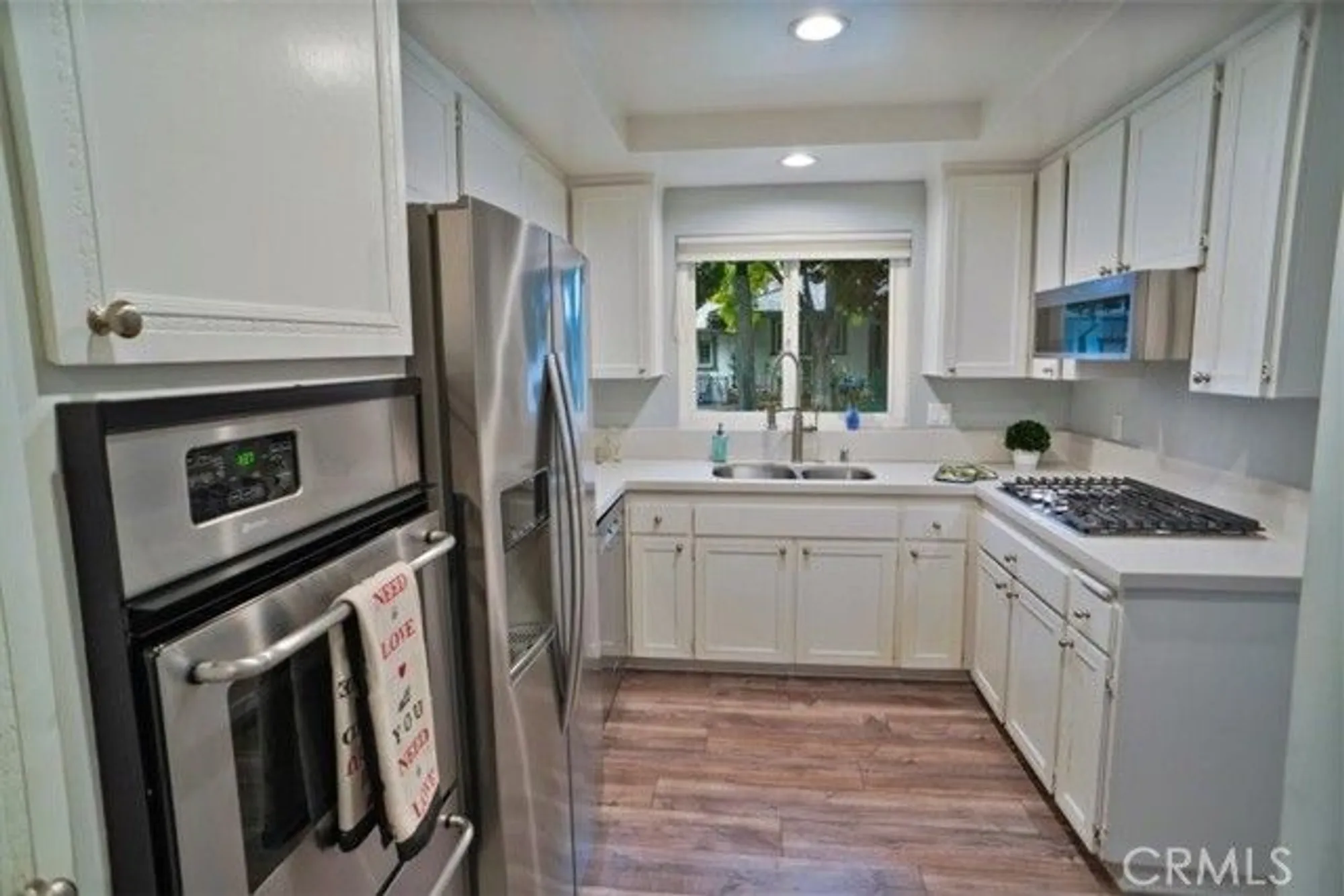 Property Slideshow image 7 of 33 | 26847 oak branch cir, Newhall, CA, 91321