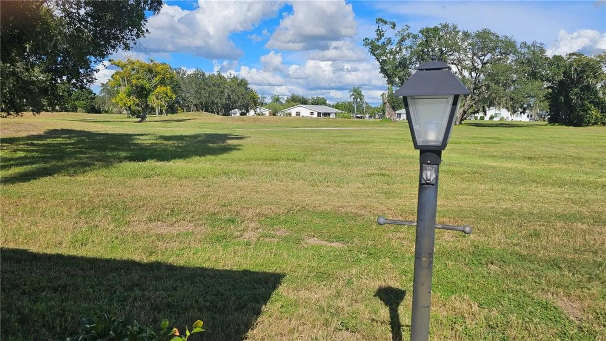 Property Slideshow image 33 of 34 | 1901 canterbury ln 10, Sun City Center, FL, 33573
