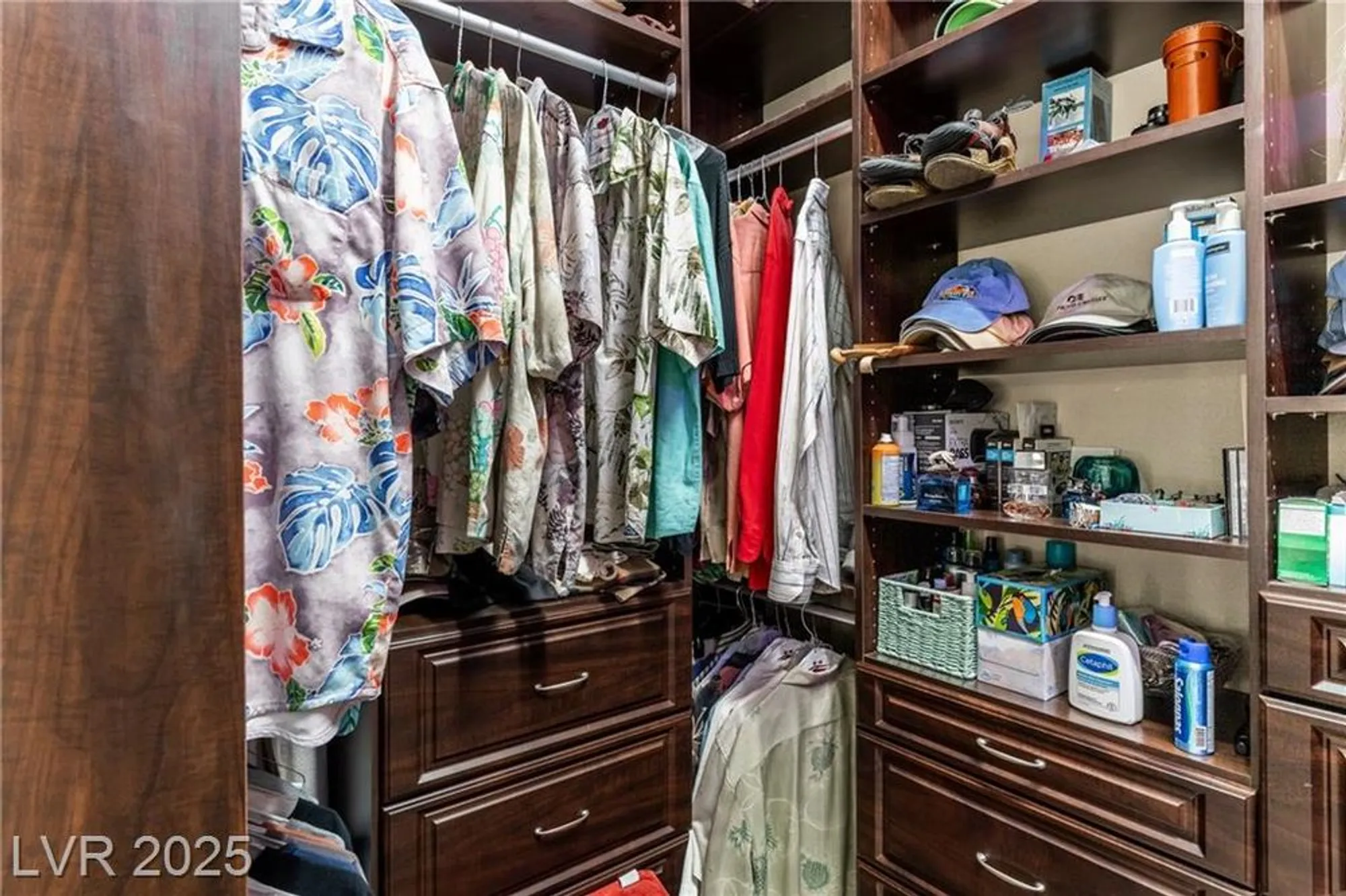 Property Slideshow image 34 of 93 | 6826 regency crest ave, Las Vegas, NV, 89148