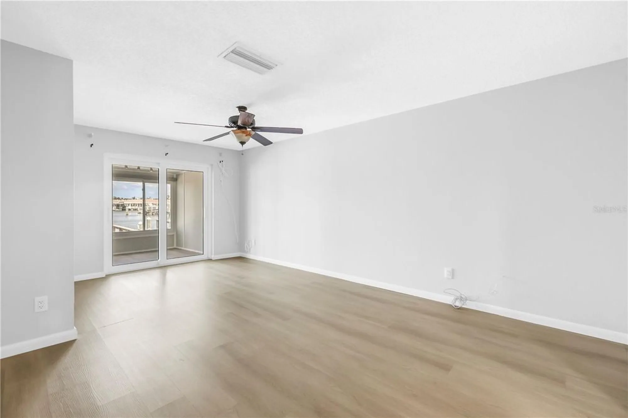 Property Slideshow image 36 of 97 | 433 boca ciega point blvd s # 1012, St Petersburg, FL, 33708