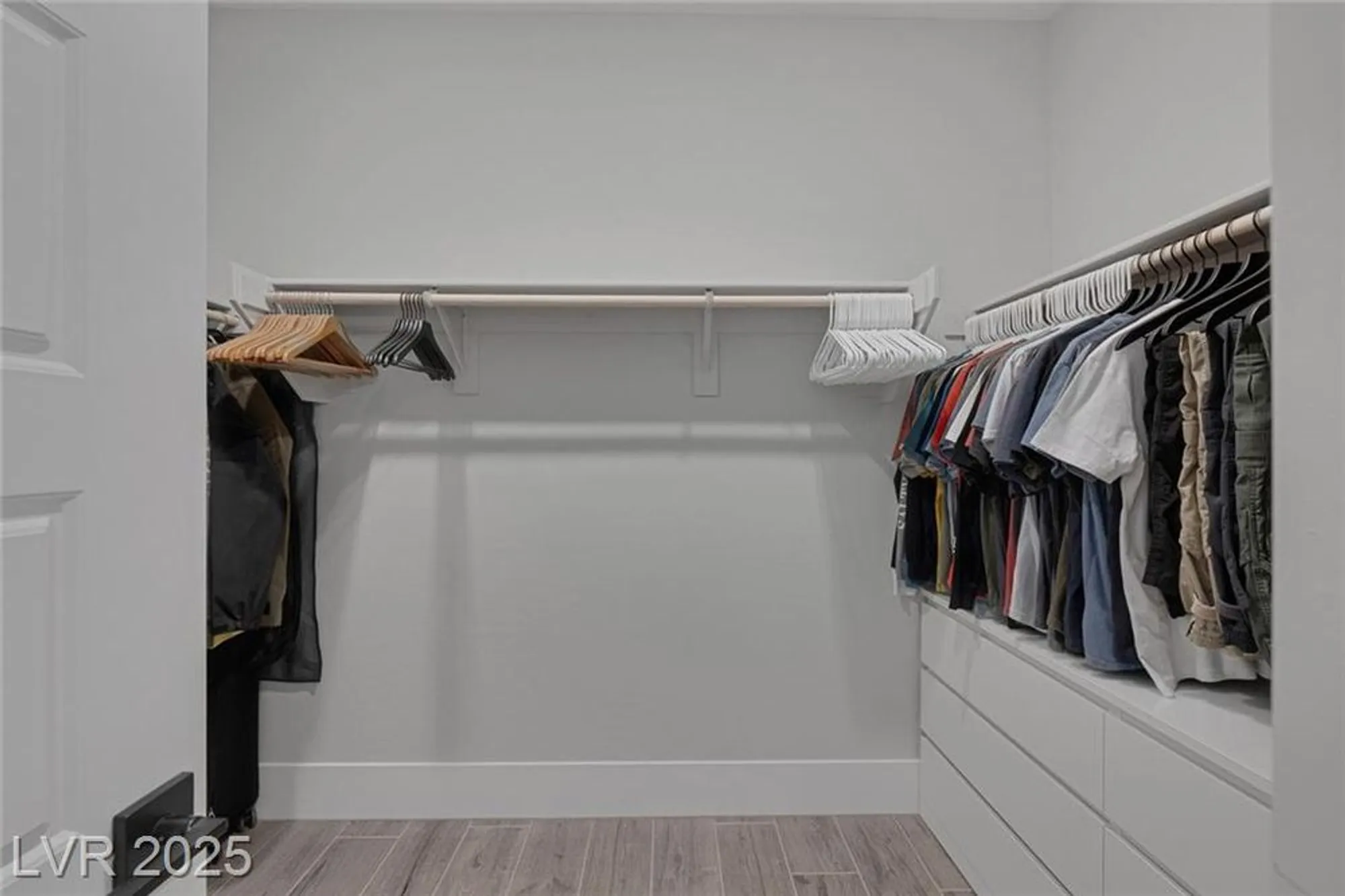 Property Slideshow image 26 of 42 | 9617 sard ln, Las Vegas, NV, 89143