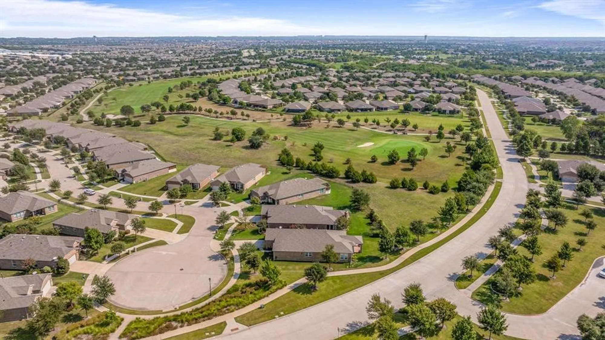 Property Slideshow image 28 of 33 | 3083 oyster bay dr, Frisco, TX, 75036