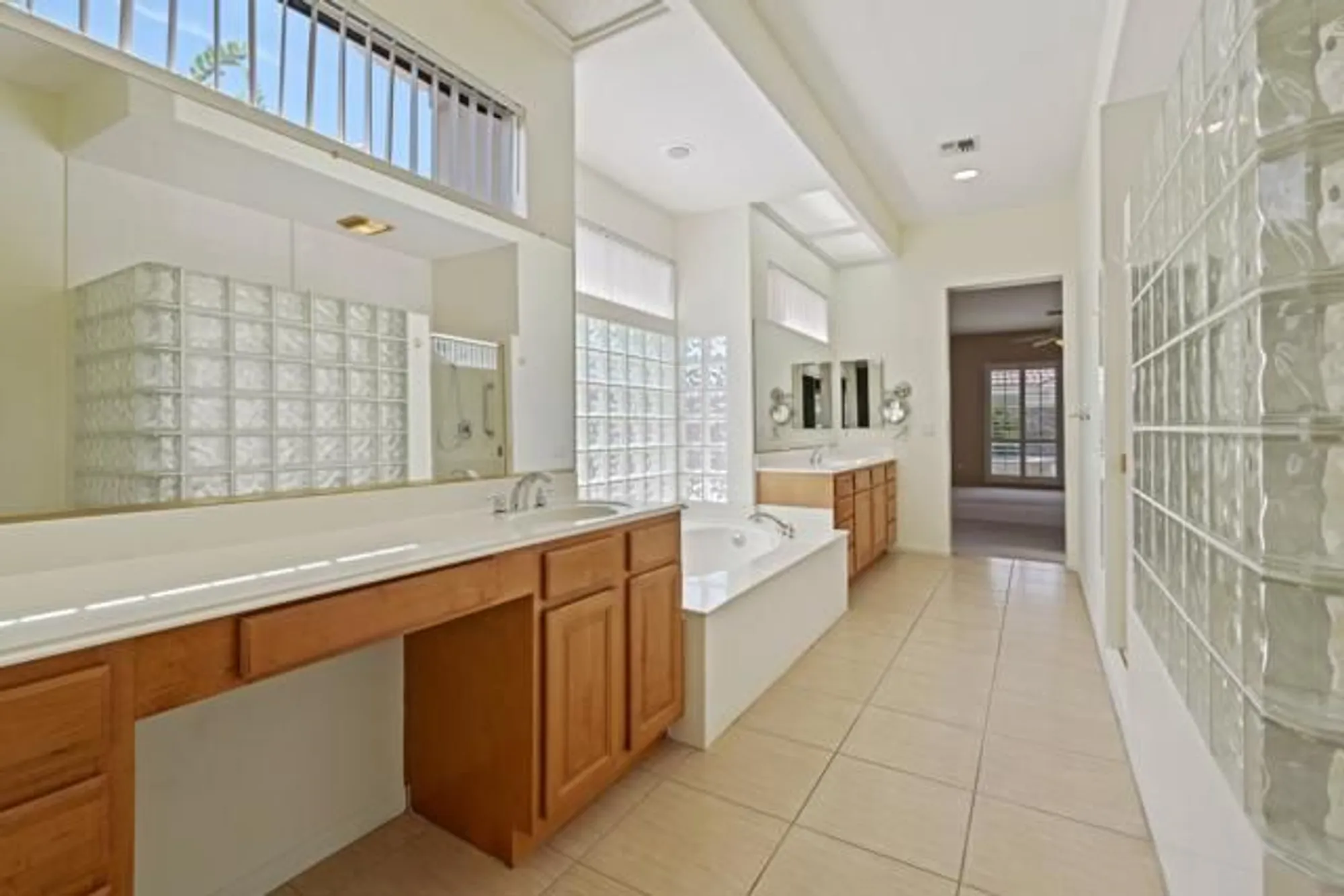 Property Slideshow image 30 of 45 | 36411 tallowood dr, Palm Desert, CA, 92211