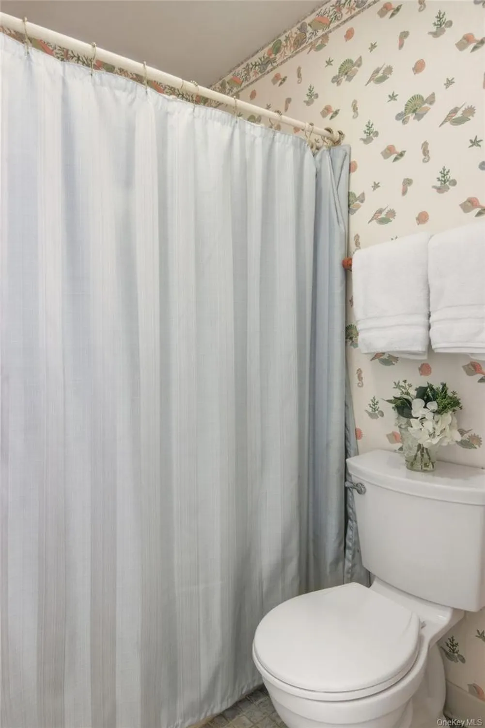 Property Slideshow image 20 of 24 | 607 cabot ct 607, Smithtown, NY, 11780