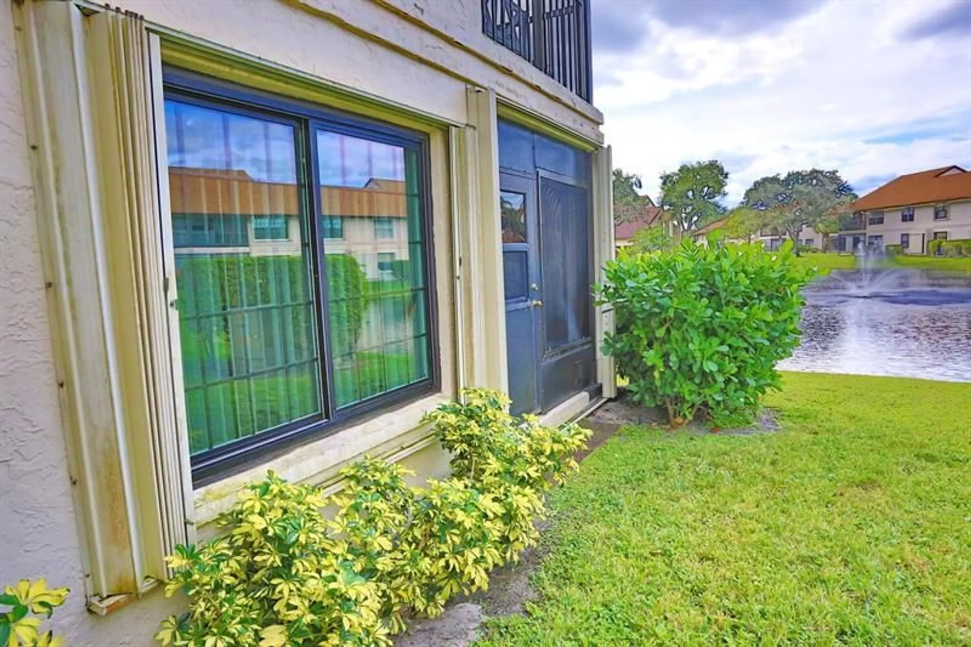 Property Slideshow image 33 of 52 | 3409 jog park dr # 3409, Greenacres, FL, 33467