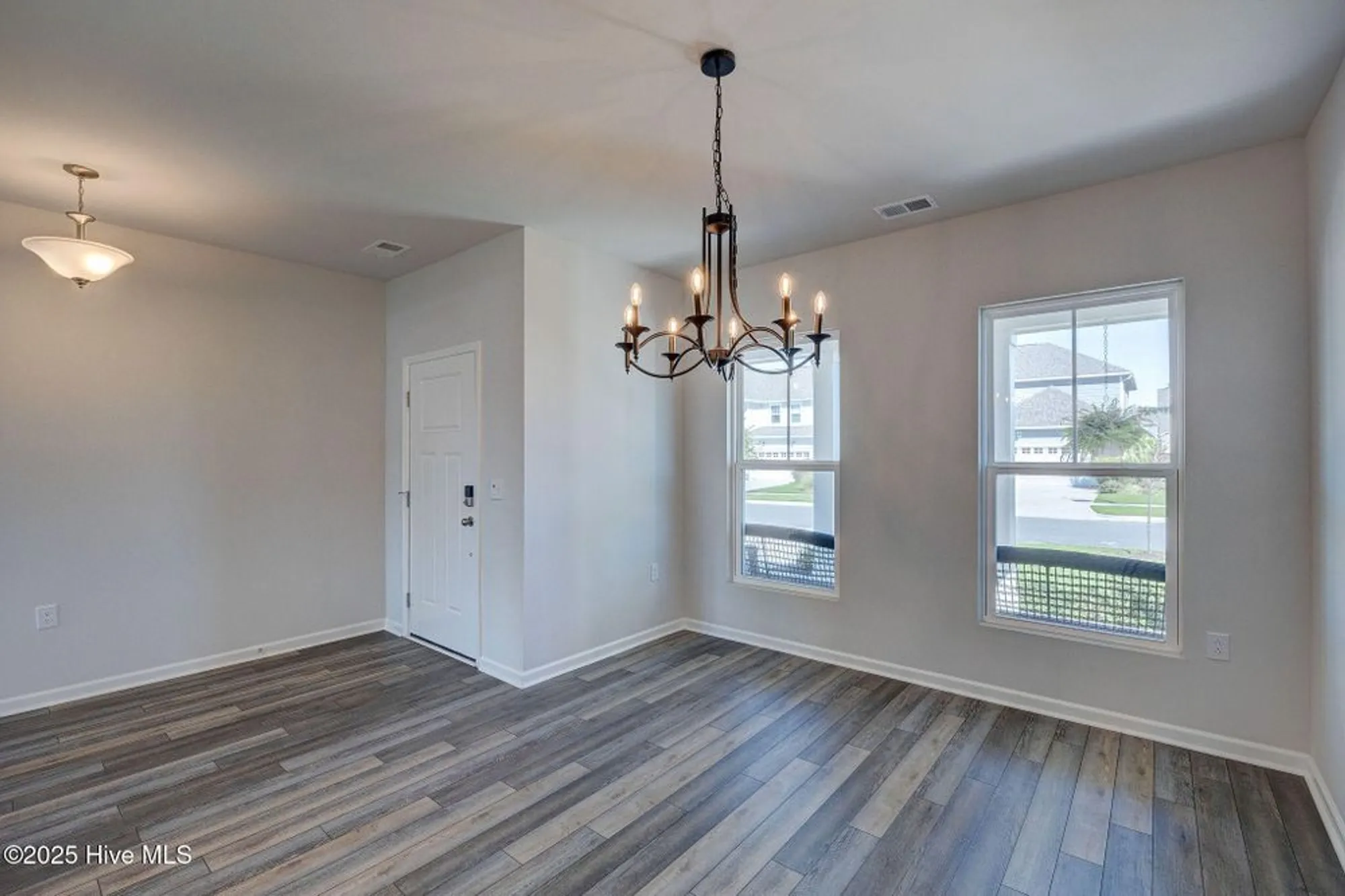 Property Slideshow image 8 of 39 | 1369 trisail ter, Wilmington, NC, 28412