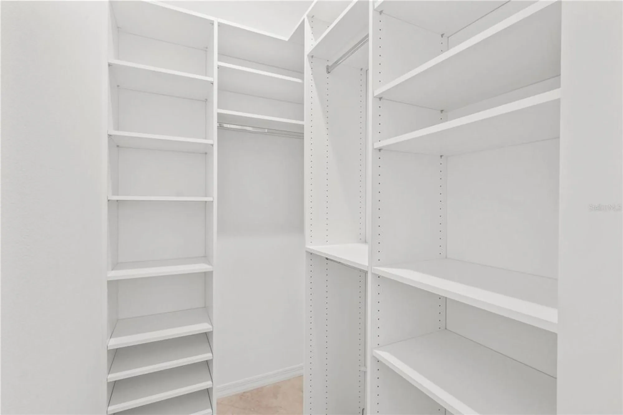 Property Slideshow image 27 of 57 | 1833 lancashire dr, Venice, FL, 34293