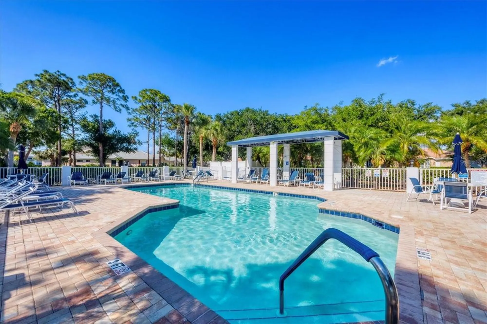 Property Slideshow image 28 of 44 | 914 barclay ct, Venice, FL, 34293